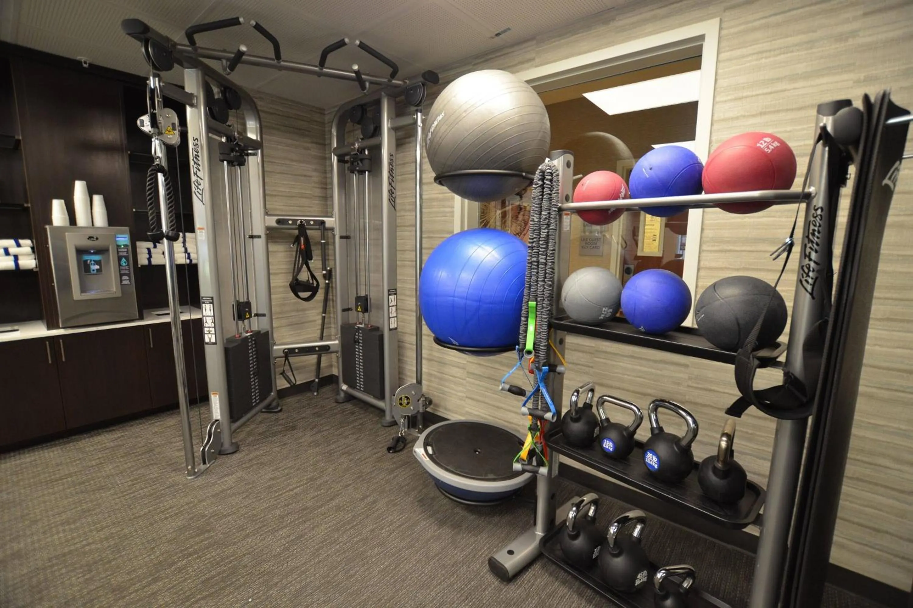 Fitness centre/facilities in Courtyard Ventura Simi Valley