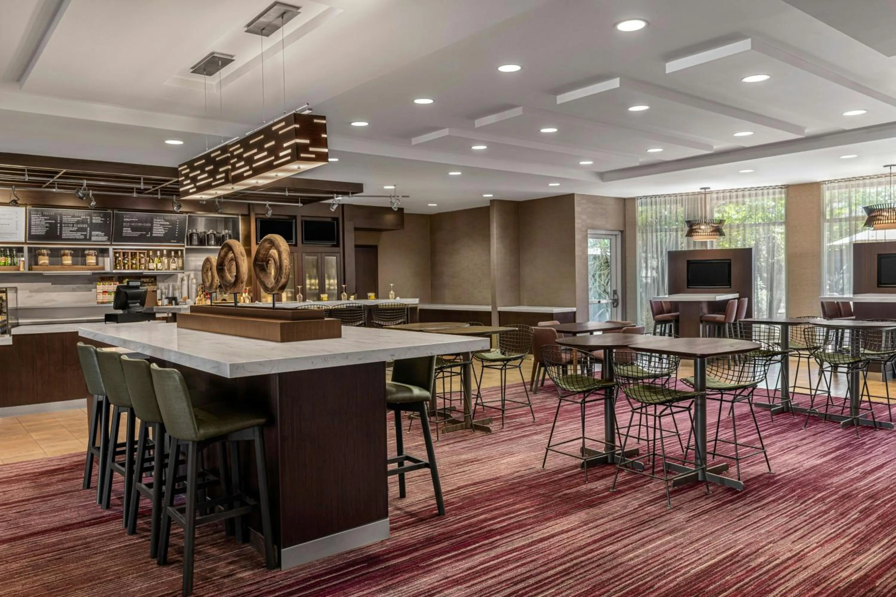 Restaurant/places to eat in Courtyard Ventura Simi Valley