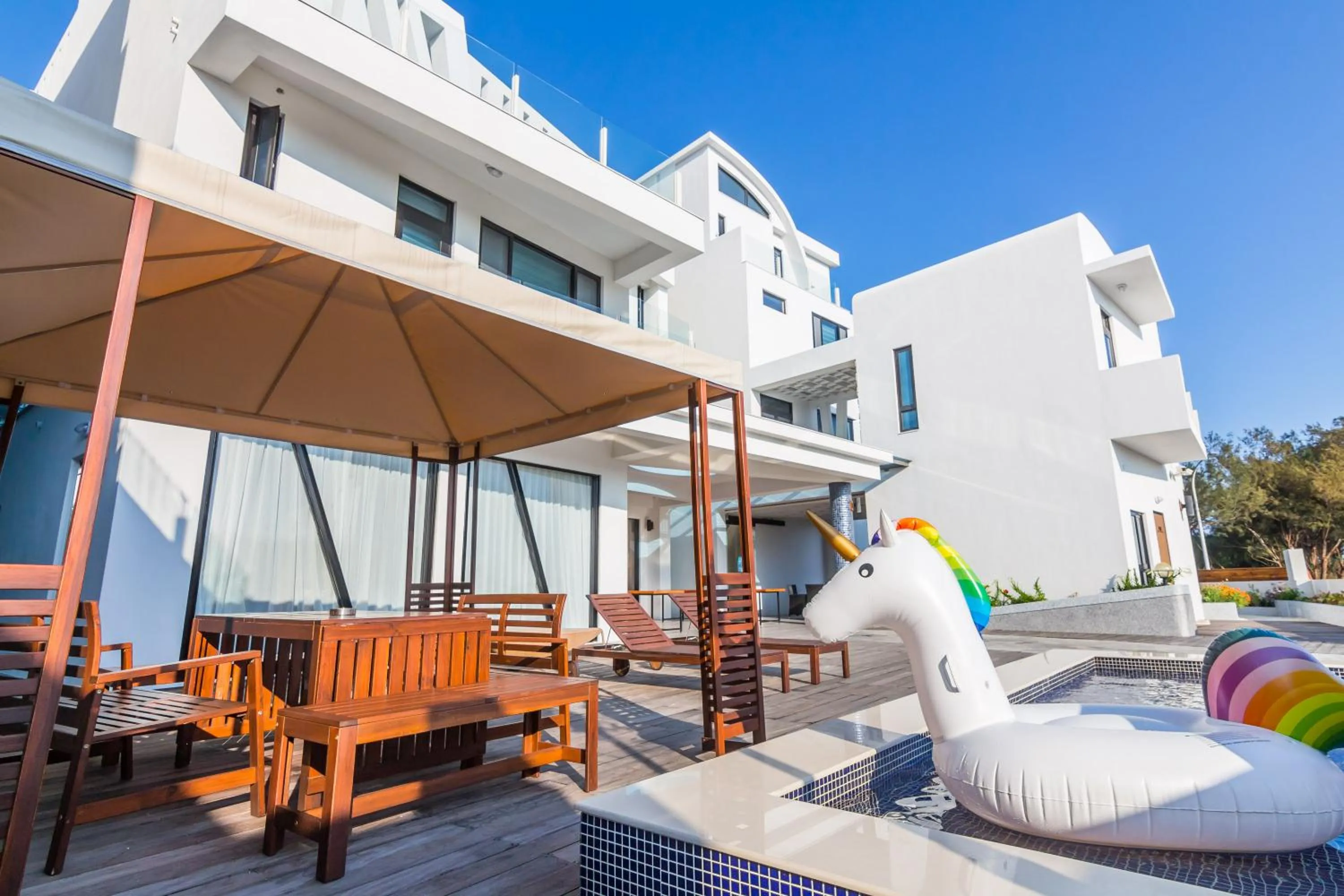 Decorative detail in Sunshine Palm B&B