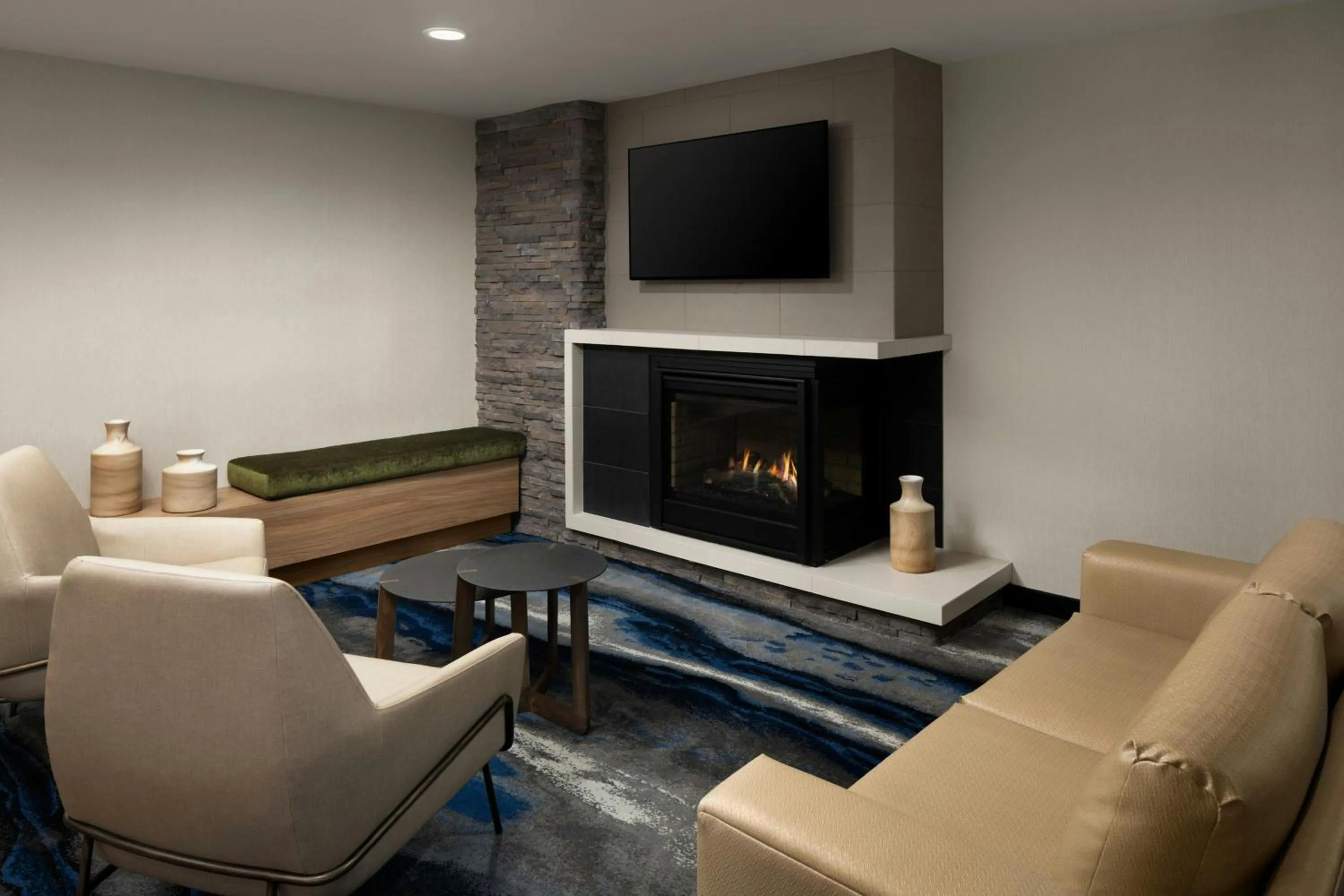 Lobby or reception in Fairfield Inn & Suites Portland South/Lake Oswego