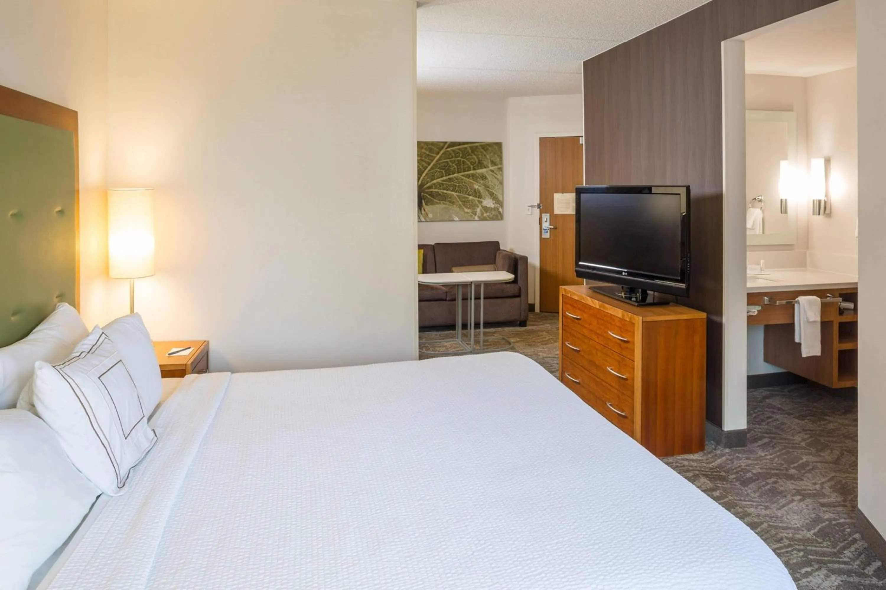 Bedroom, Bed in SpringHill Suites Hampton