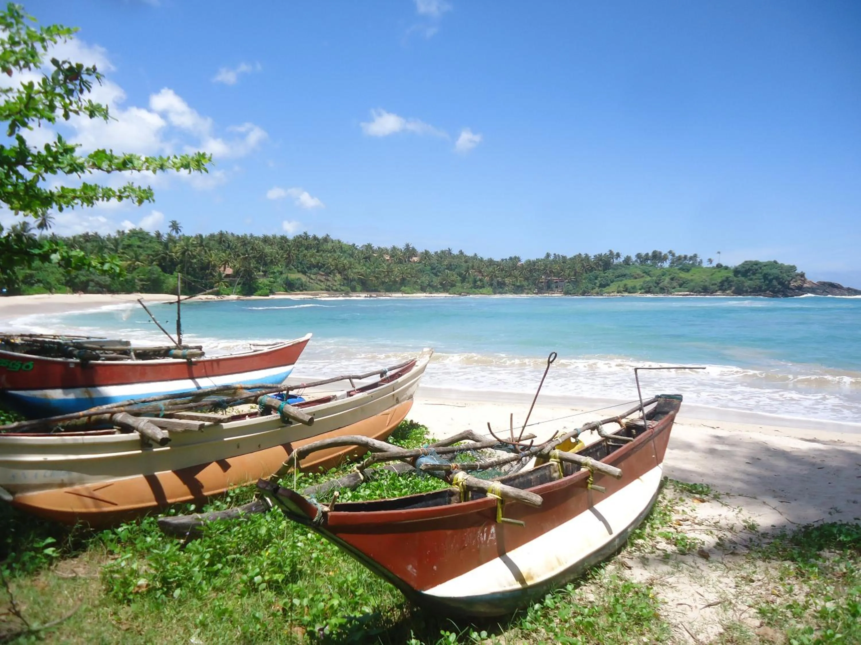 Beach in Sea Port Hiriketiya