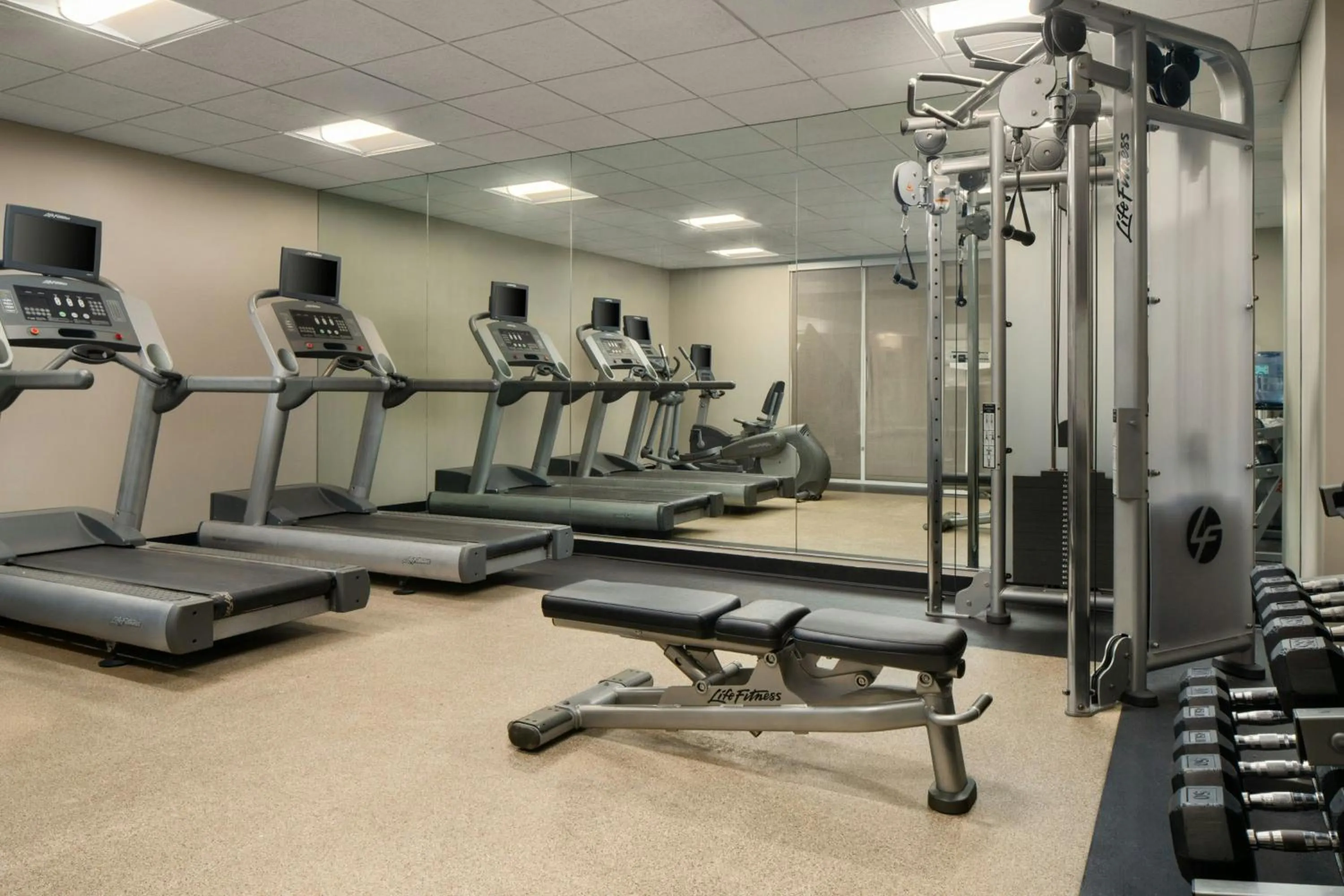 Fitness centre/facilities in Residence Inn Newport News Airport