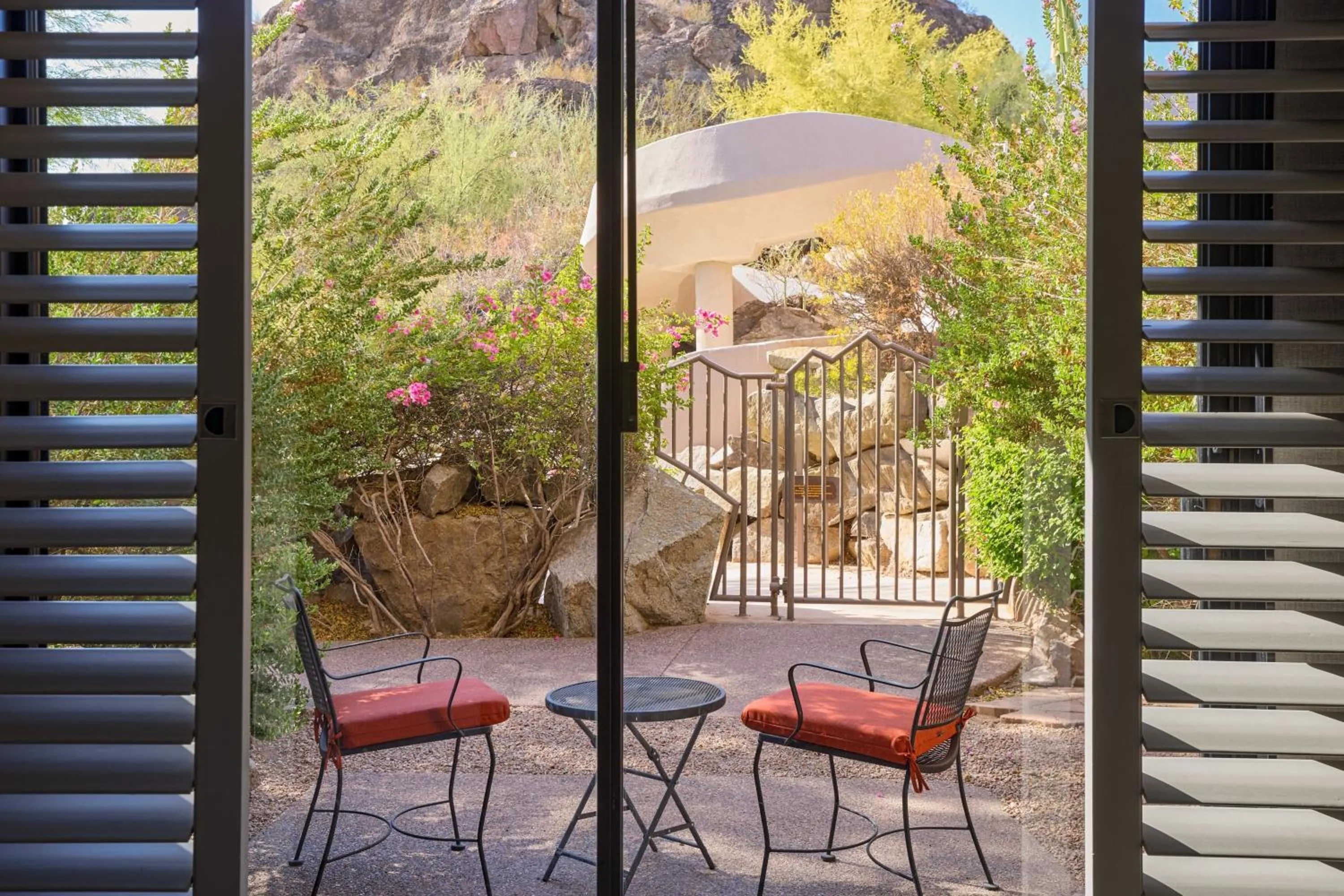 Photo of the whole room in Phoenix Marriott Resort Tempe at The Buttes