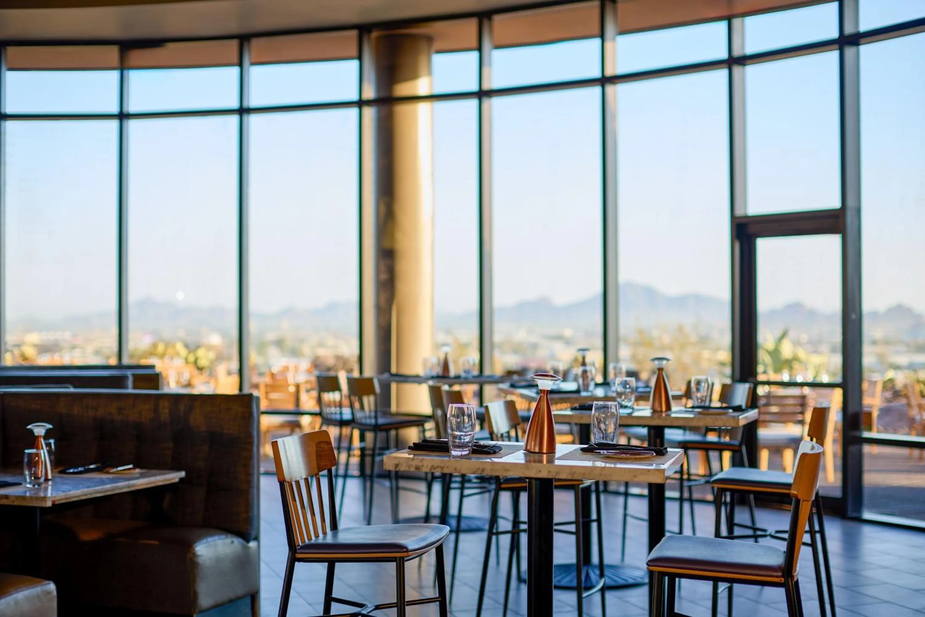 Restaurant/places to eat in Phoenix Marriott Resort Tempe at The Buttes