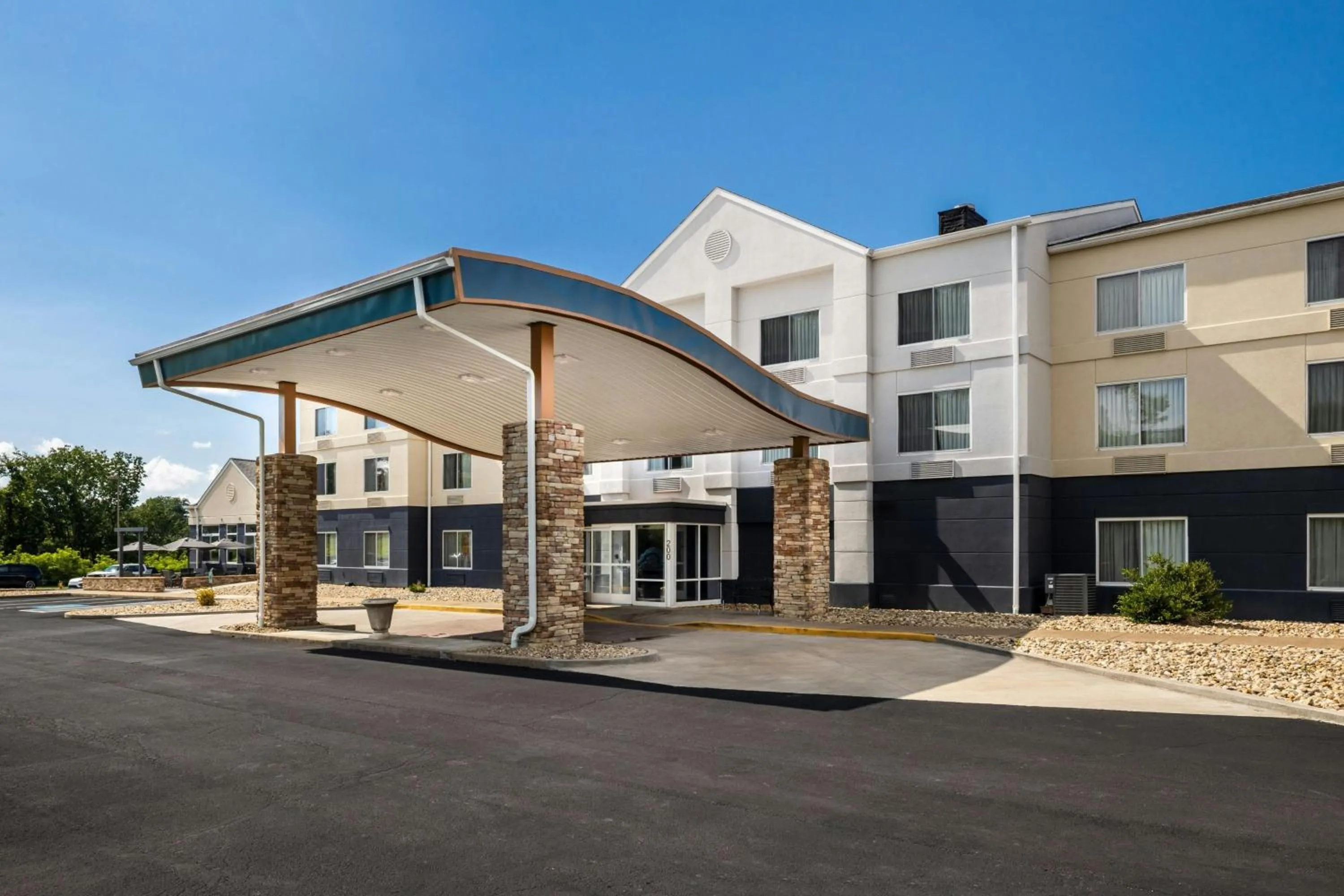 Property building in Fairfield Inn & Suites Butler