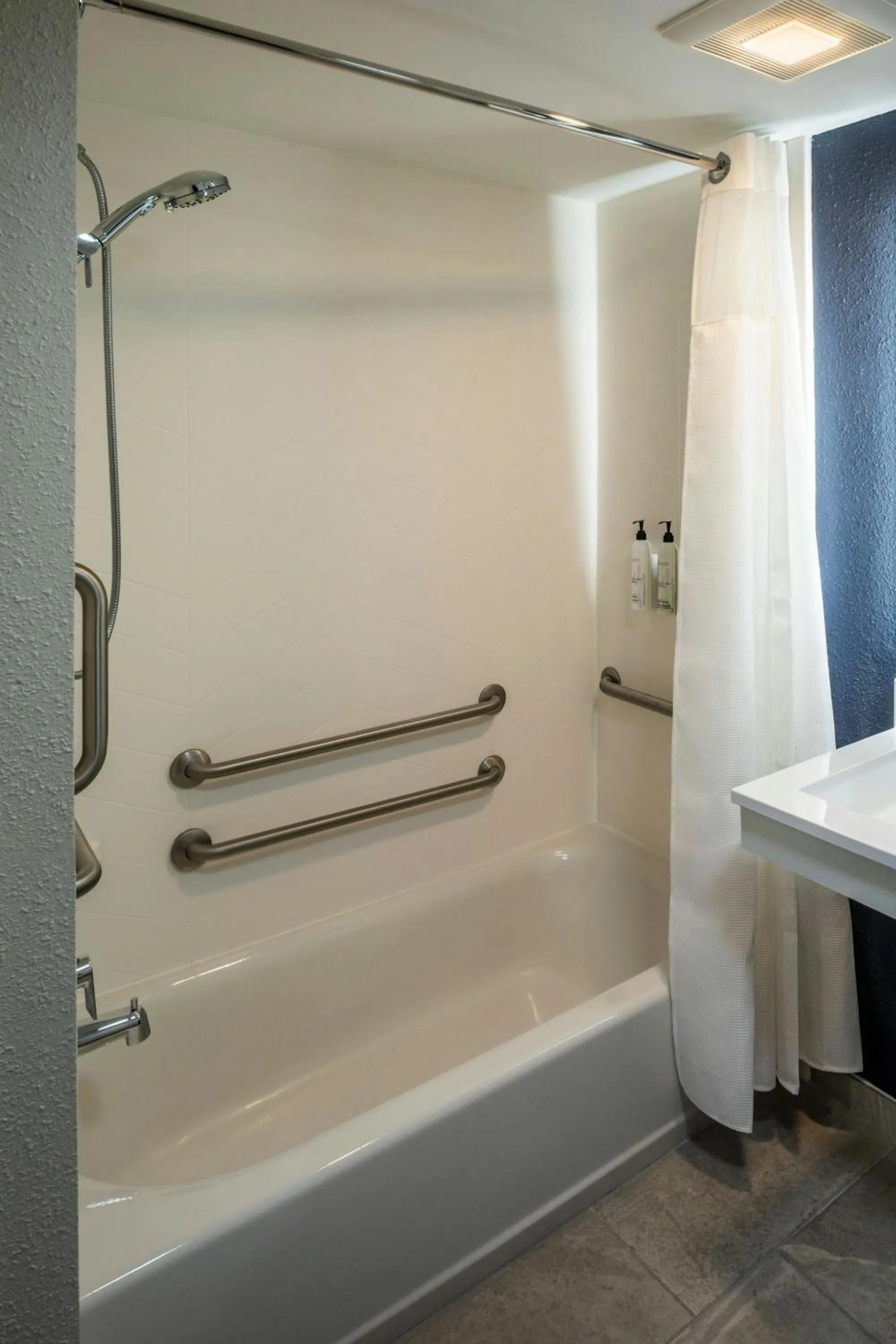 Photo of the whole room in Fairfield Inn & Suites Butler