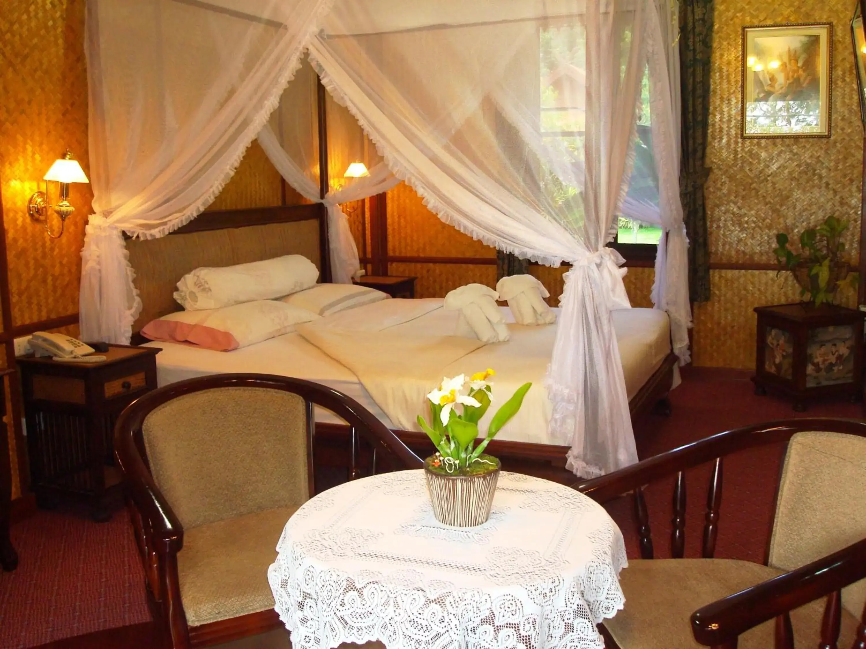 King Room with Lake View in Viang Yonok Hotel, Restaurant, Sports Club King Room with Lake View in Viang Yonok Hotel, Restaurant, Sports Club