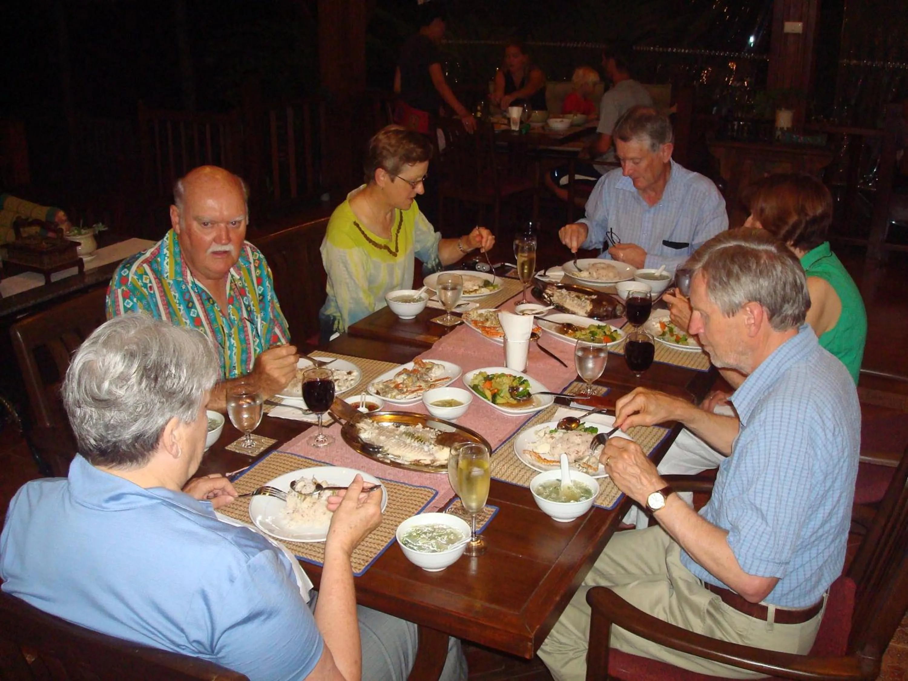 Restaurant/places to eat in Viang Yonok Hotel, Restaurant, Sports Club