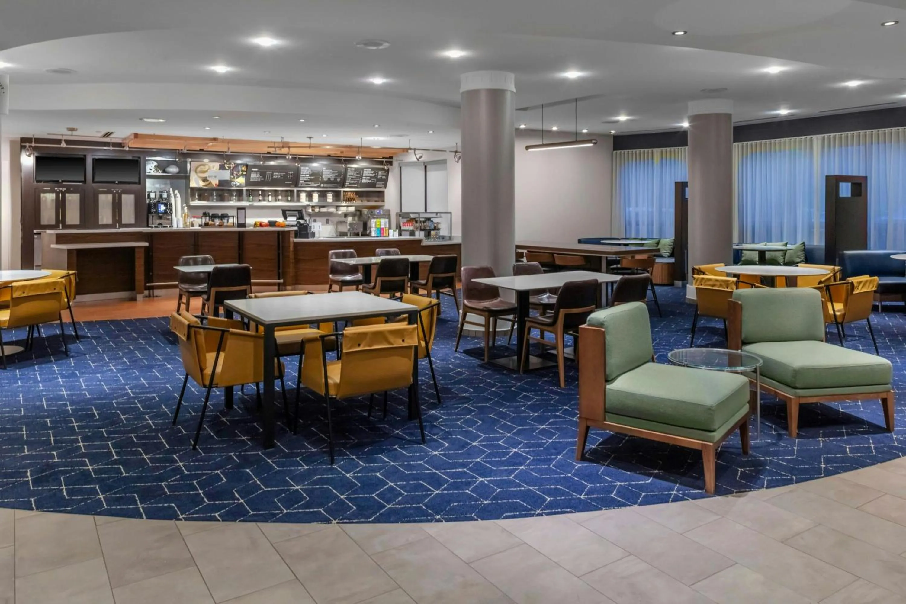 Restaurant/places to eat in Courtyard Pittsburgh Greensburg