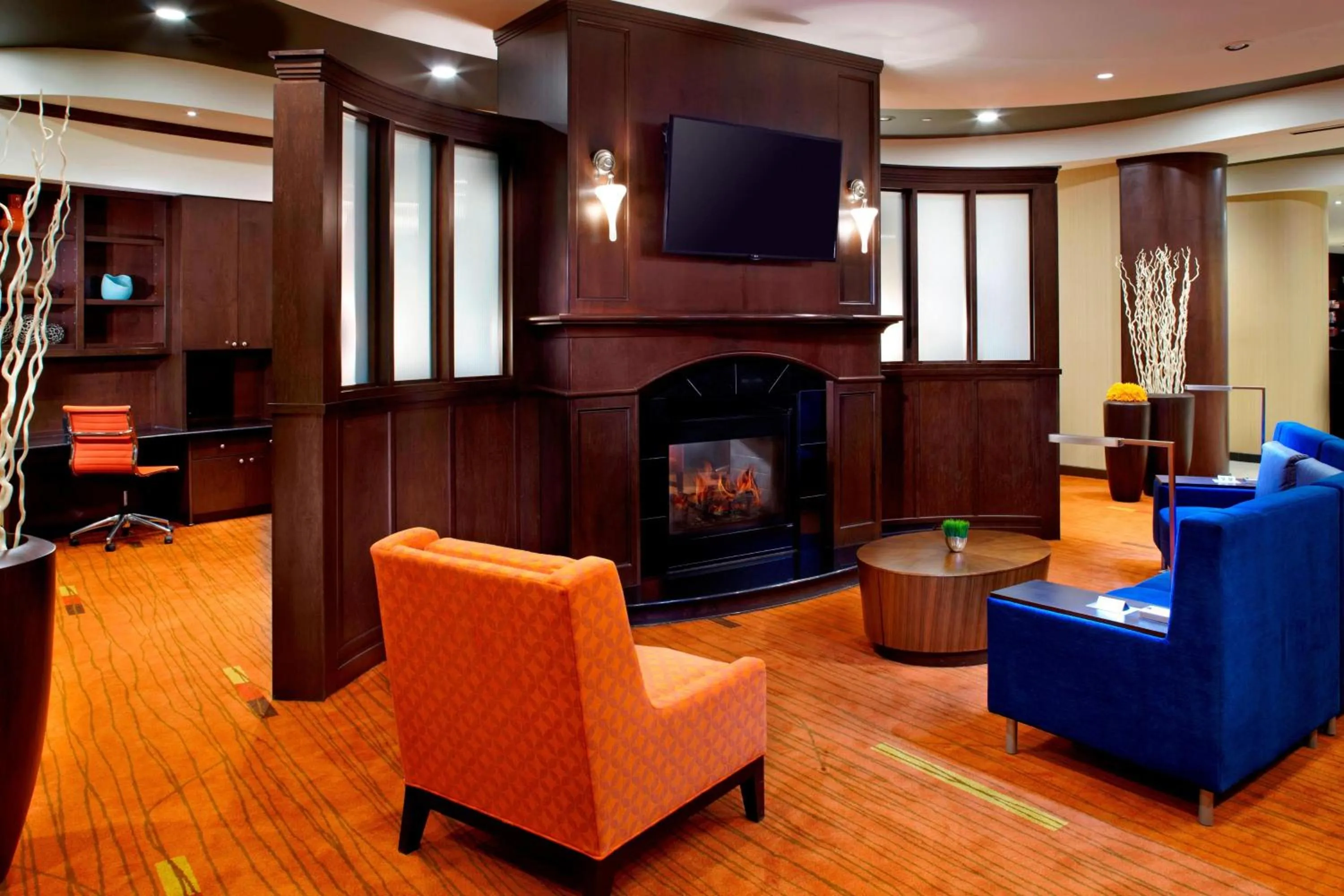 Lobby or reception in Courtyard by Marriott Pittsburgh West Homestead Waterfront