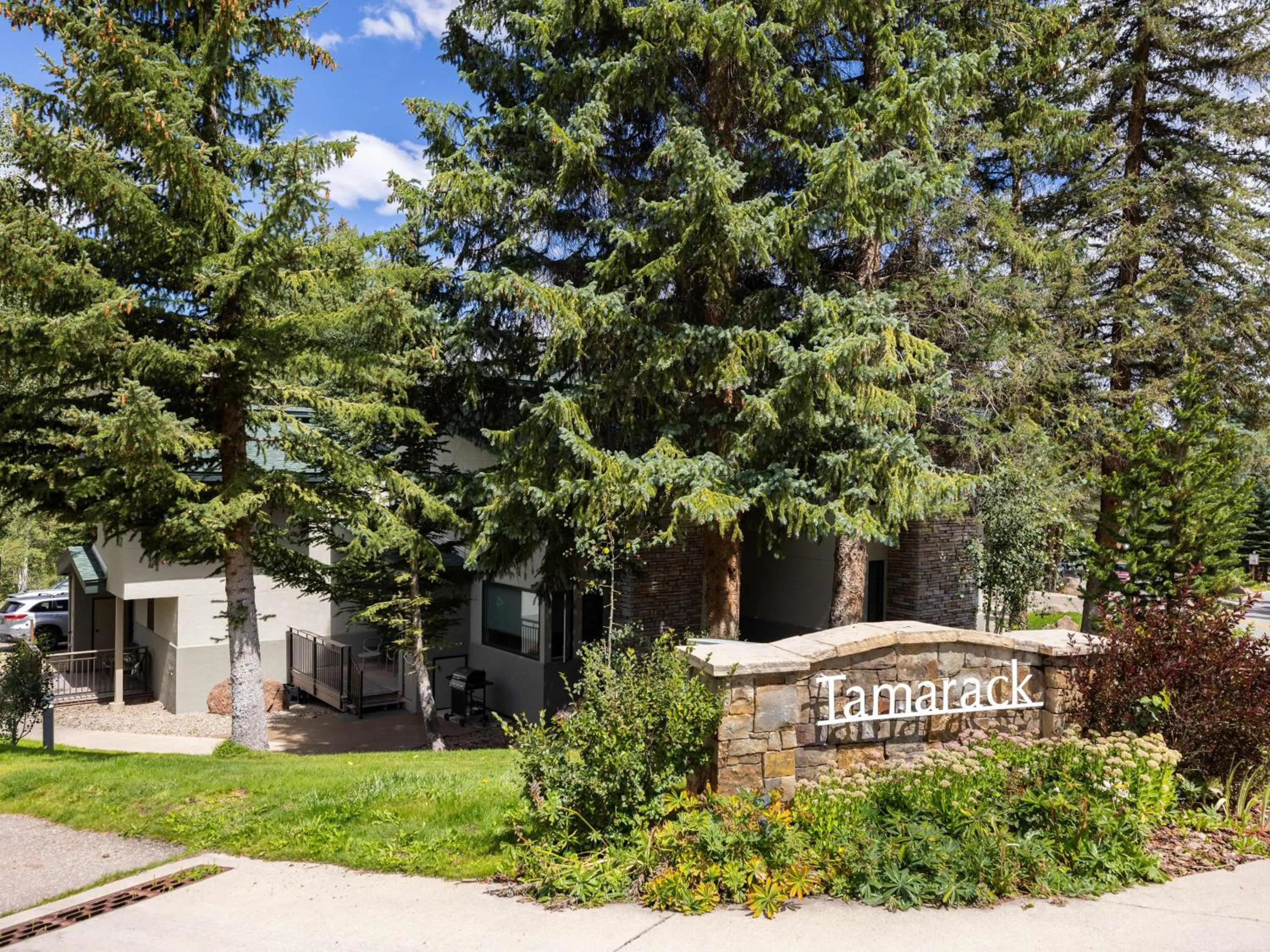 Tamarack Townhomes - CoralTree Residence Collection