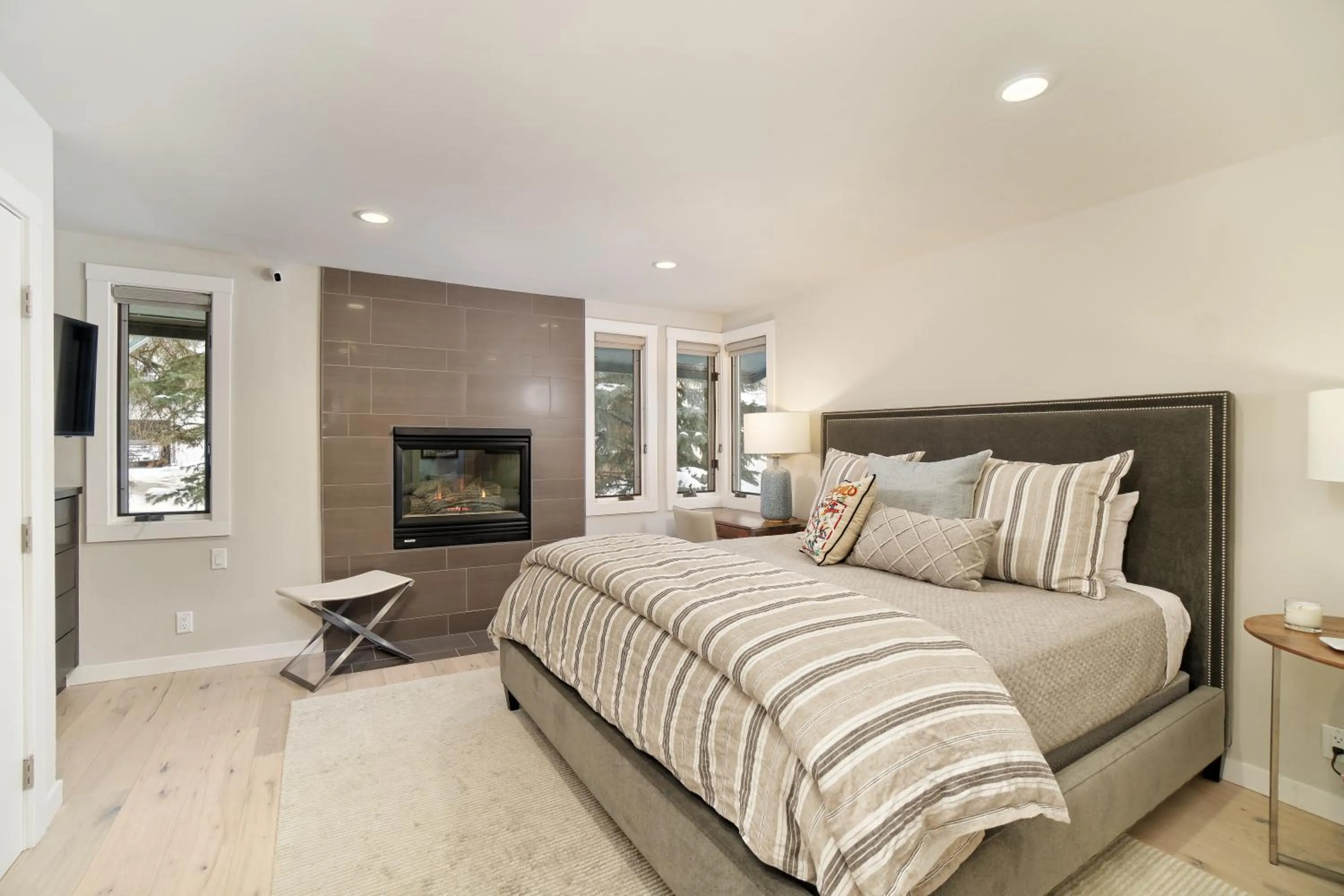 Bedroom, Bed in Tamarack Townhomes - CoralTree Residence Collection