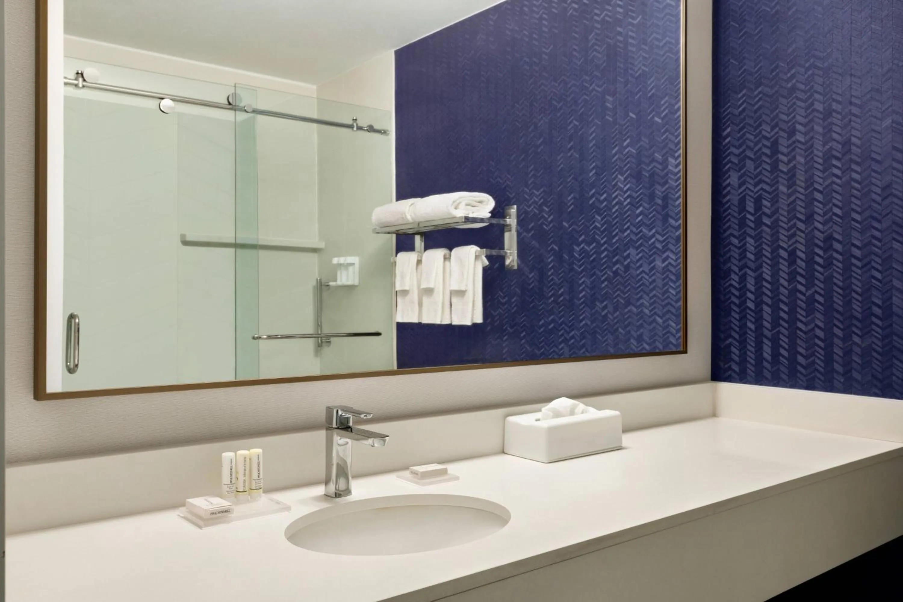 Bathroom in Fairfield Inn & Suites Wheeling - St. Clairsville, OH