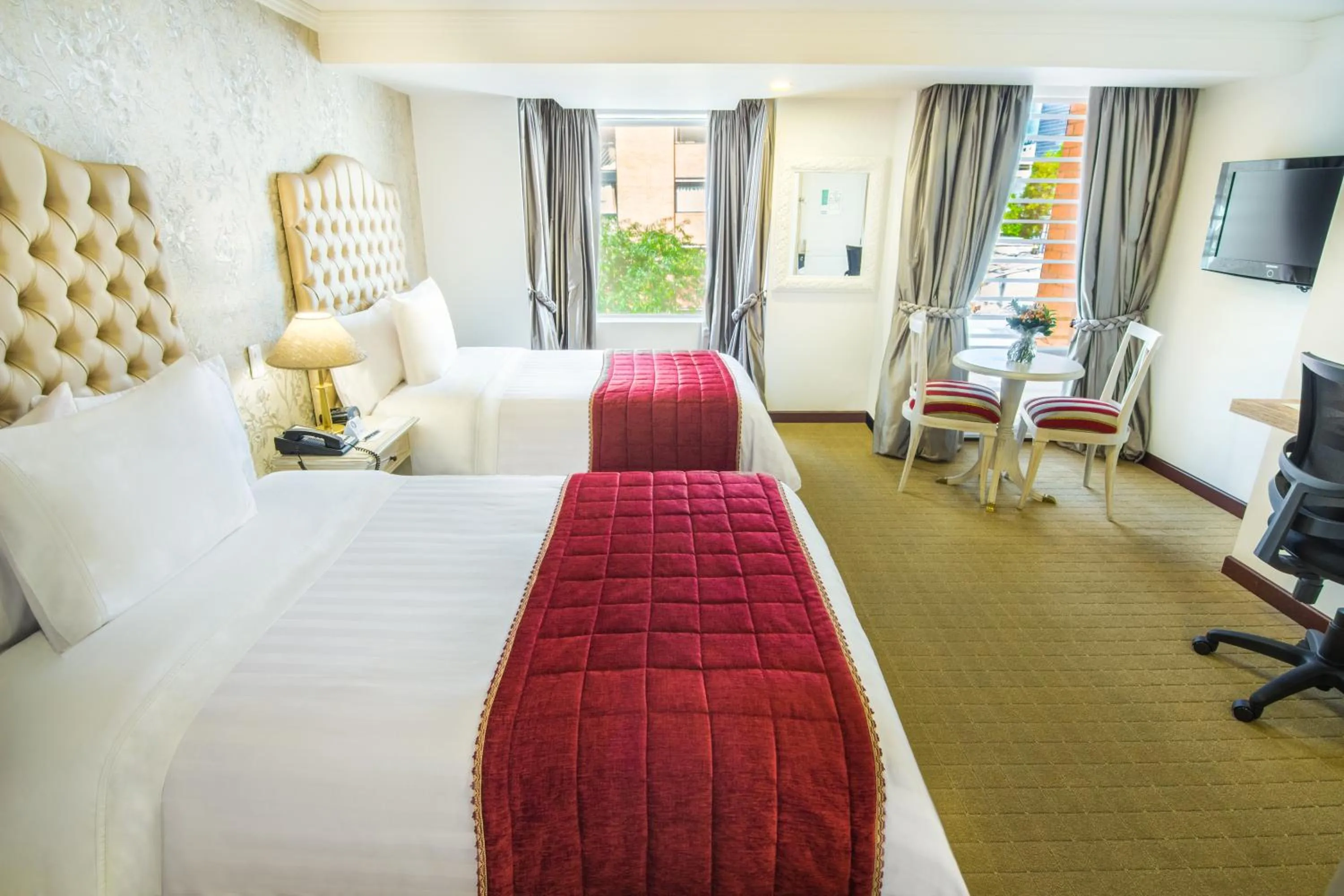 Bed in GHL Hotel Hamilton