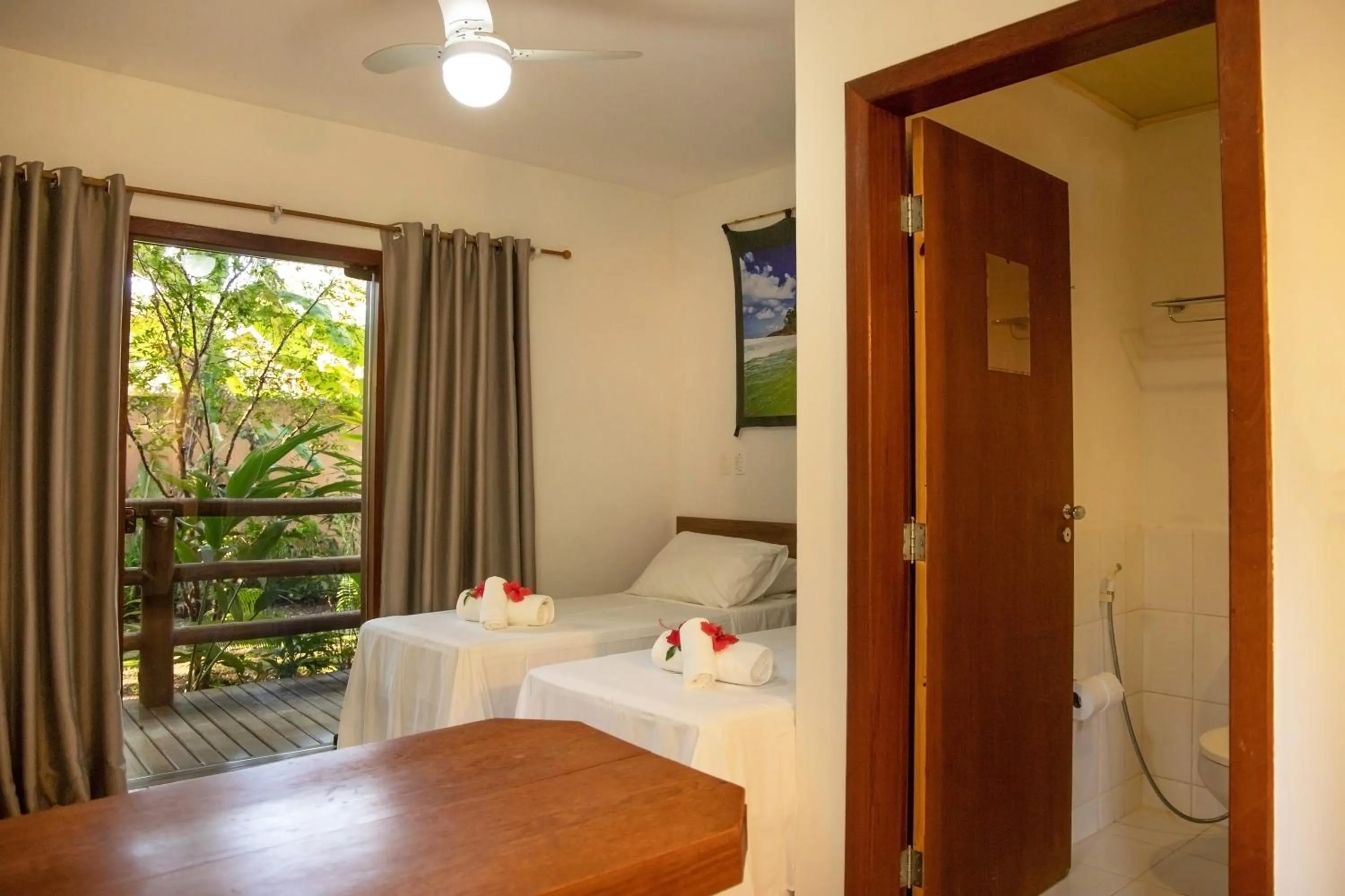 View (from property/room), Bed in Pousada Vila do Dengo