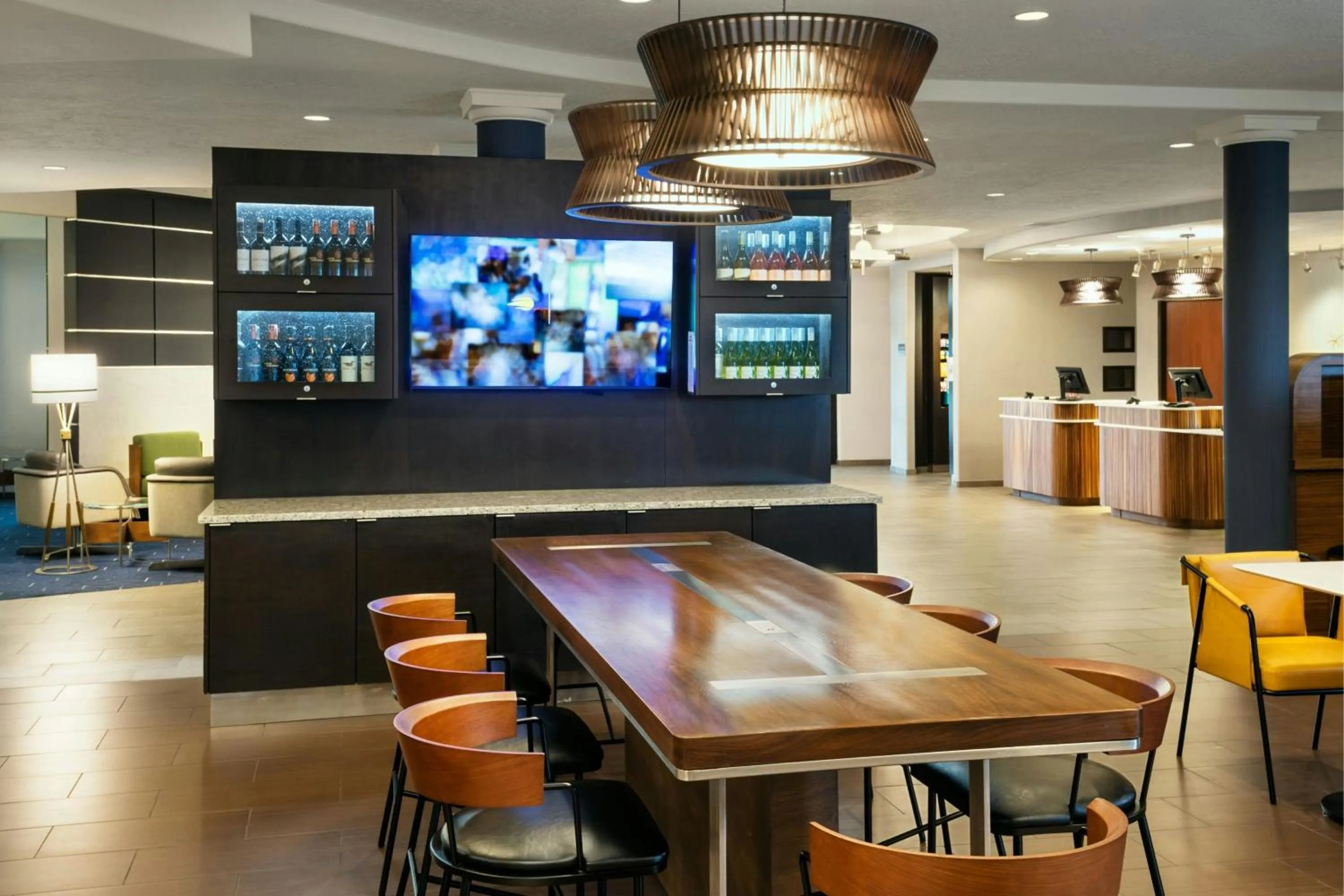 Restaurant/places to eat in Courtyard Richland Columbia Point