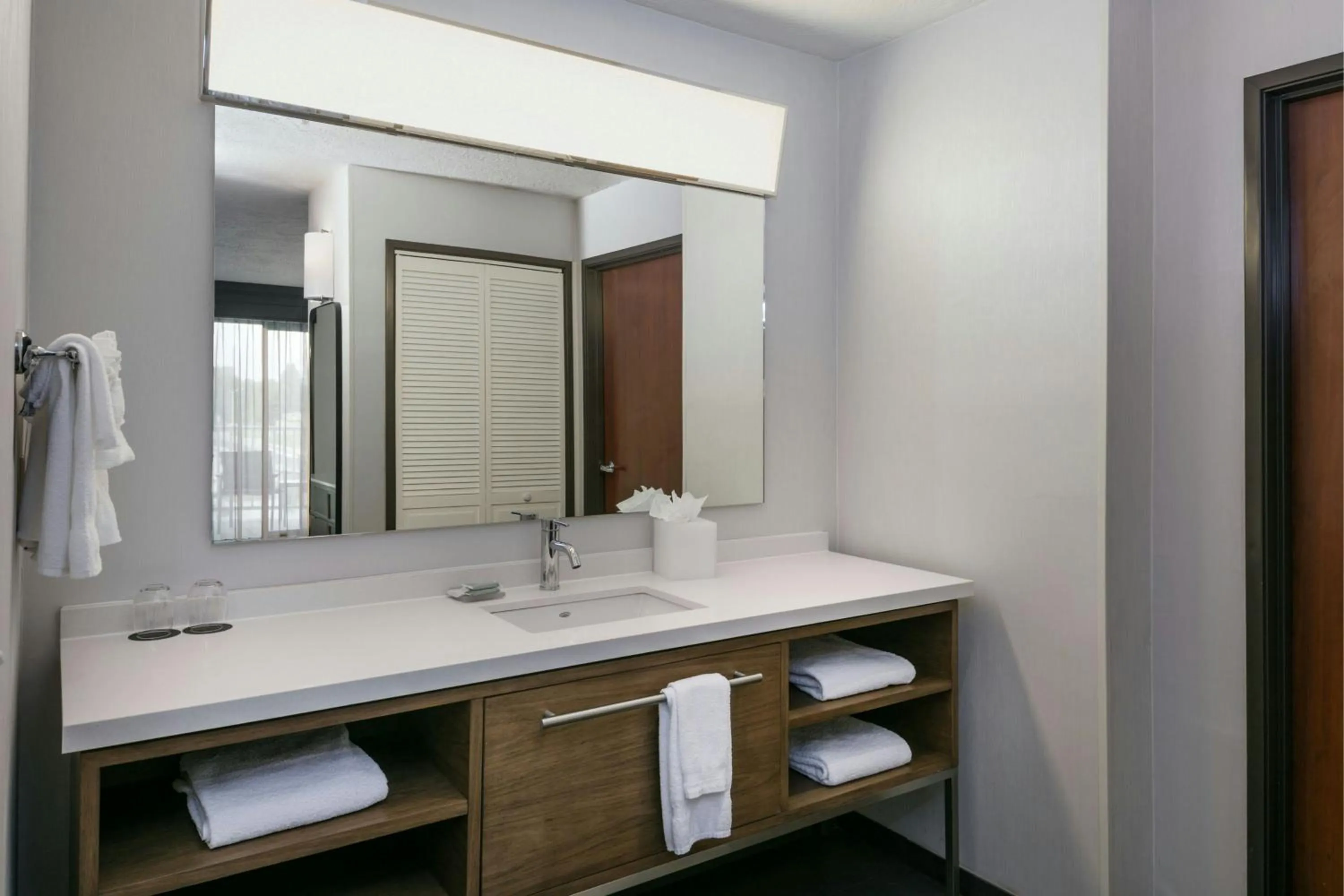 Bathroom in Courtyard Richland Columbia Point