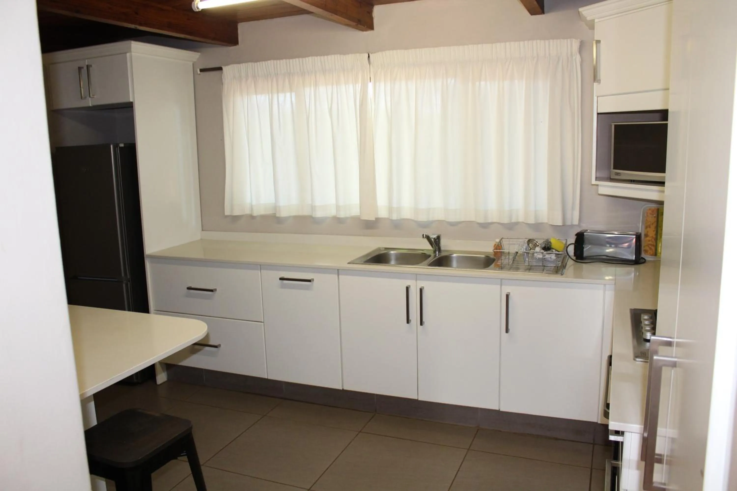 Kitchen or kitchenette in Dragon Peaks Mountain Resort