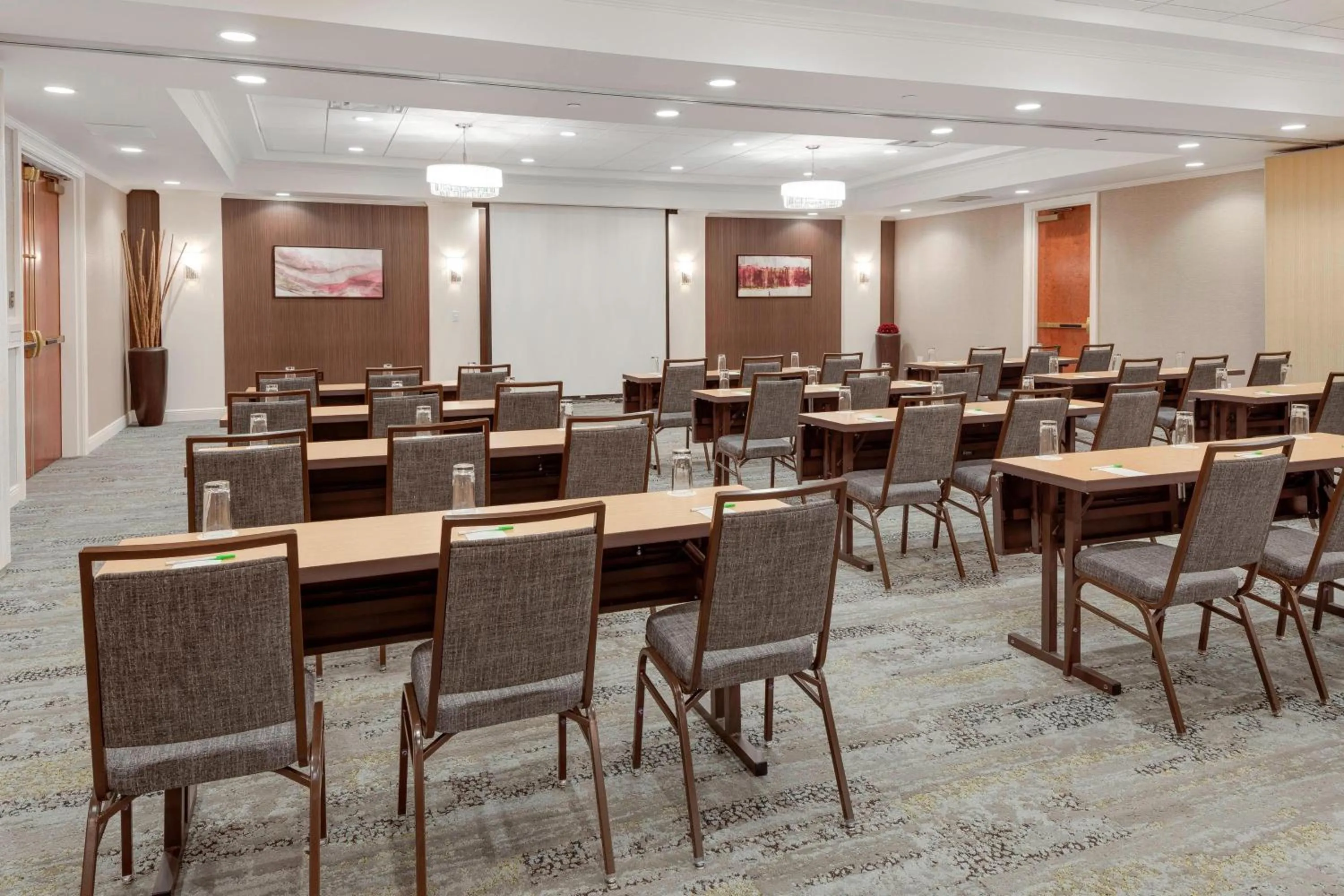 Meeting/conference room in Courtyard by Marriott Portsmouth