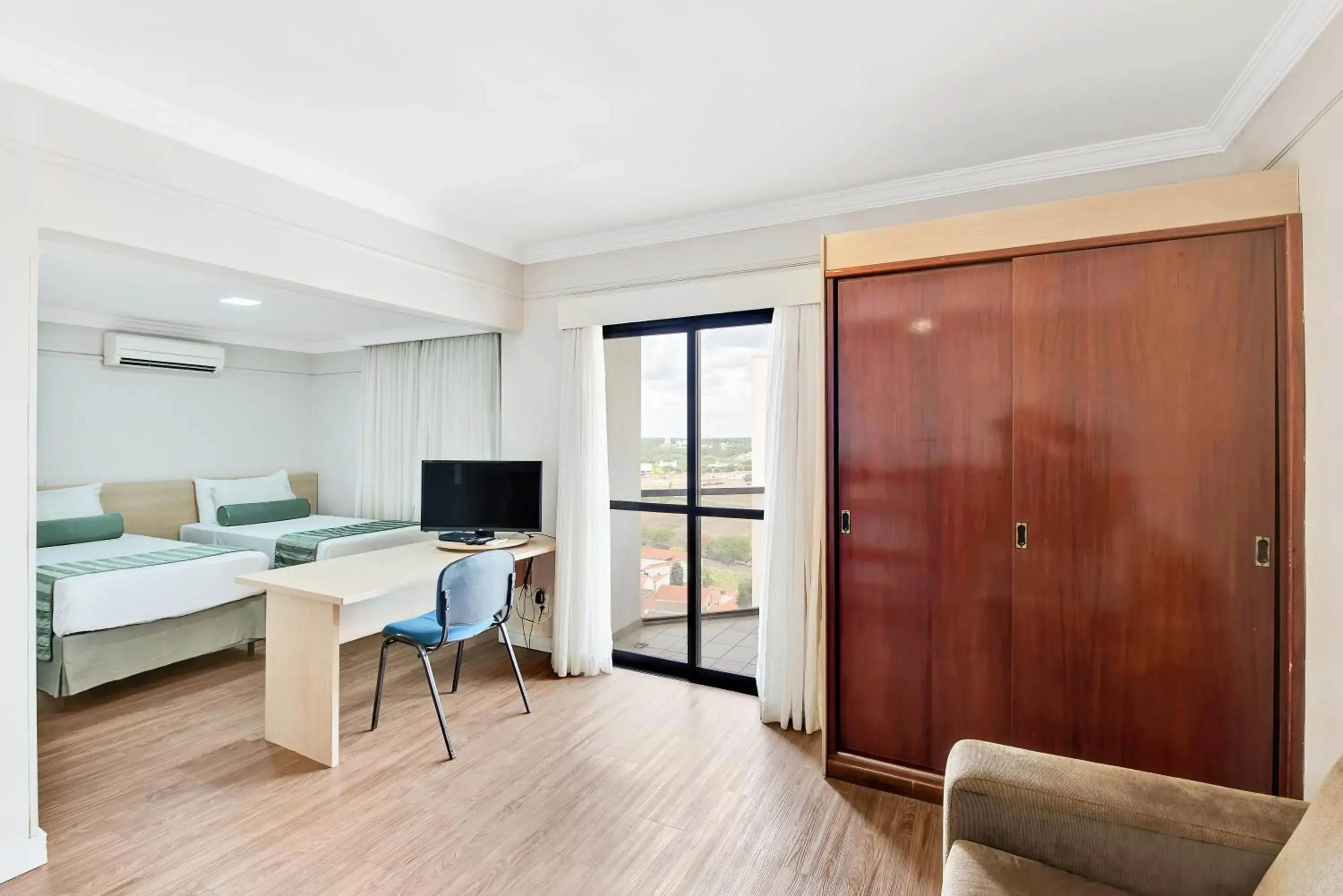 Deluxe Queen Room - single occupancy in Blue Tree Garden Bauru Deluxe Queen Room - single occupancy in Blue Tree Garden Bauru