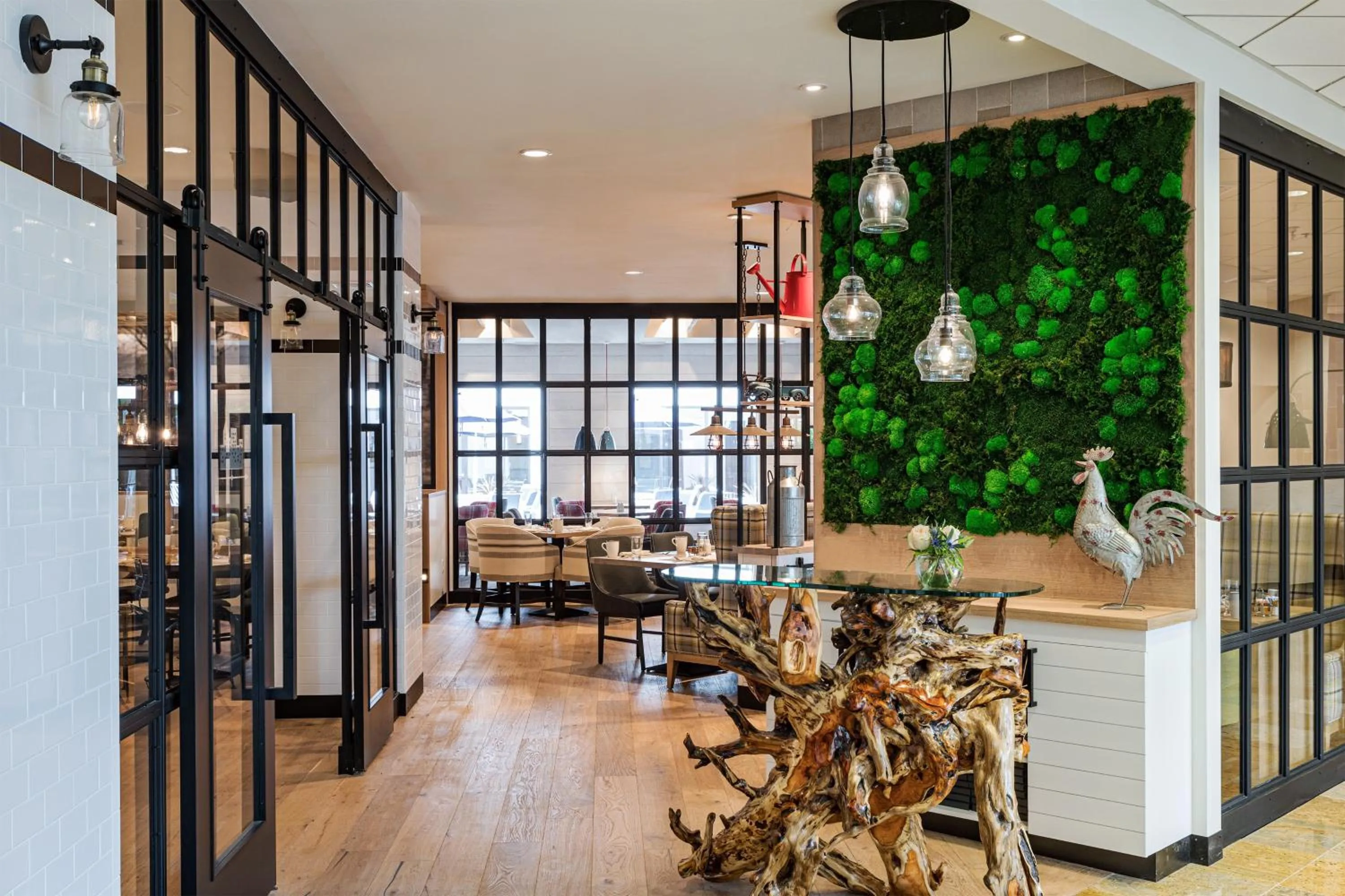 Restaurant/places to eat in Portland Sheraton at Sable Oaks