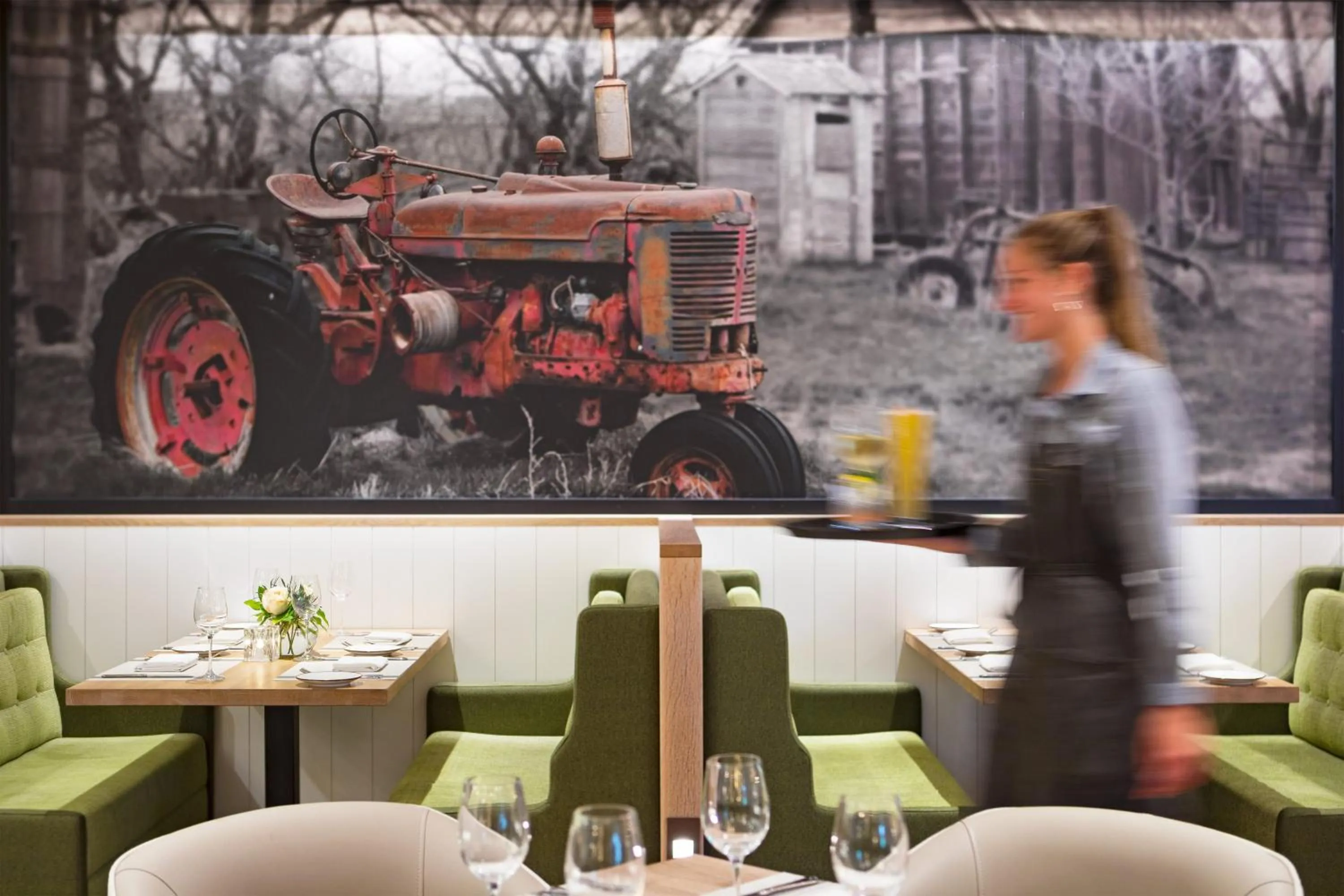 Restaurant/places to eat in Portland Sheraton at Sable Oaks