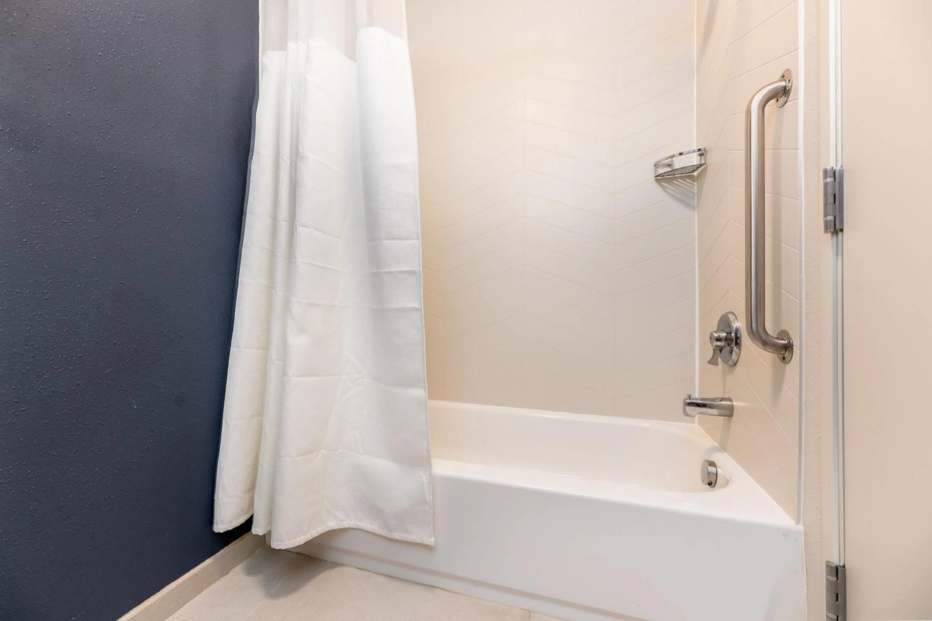 Bathroom in Fairfield Inn & Suites by Marriott Spearfish