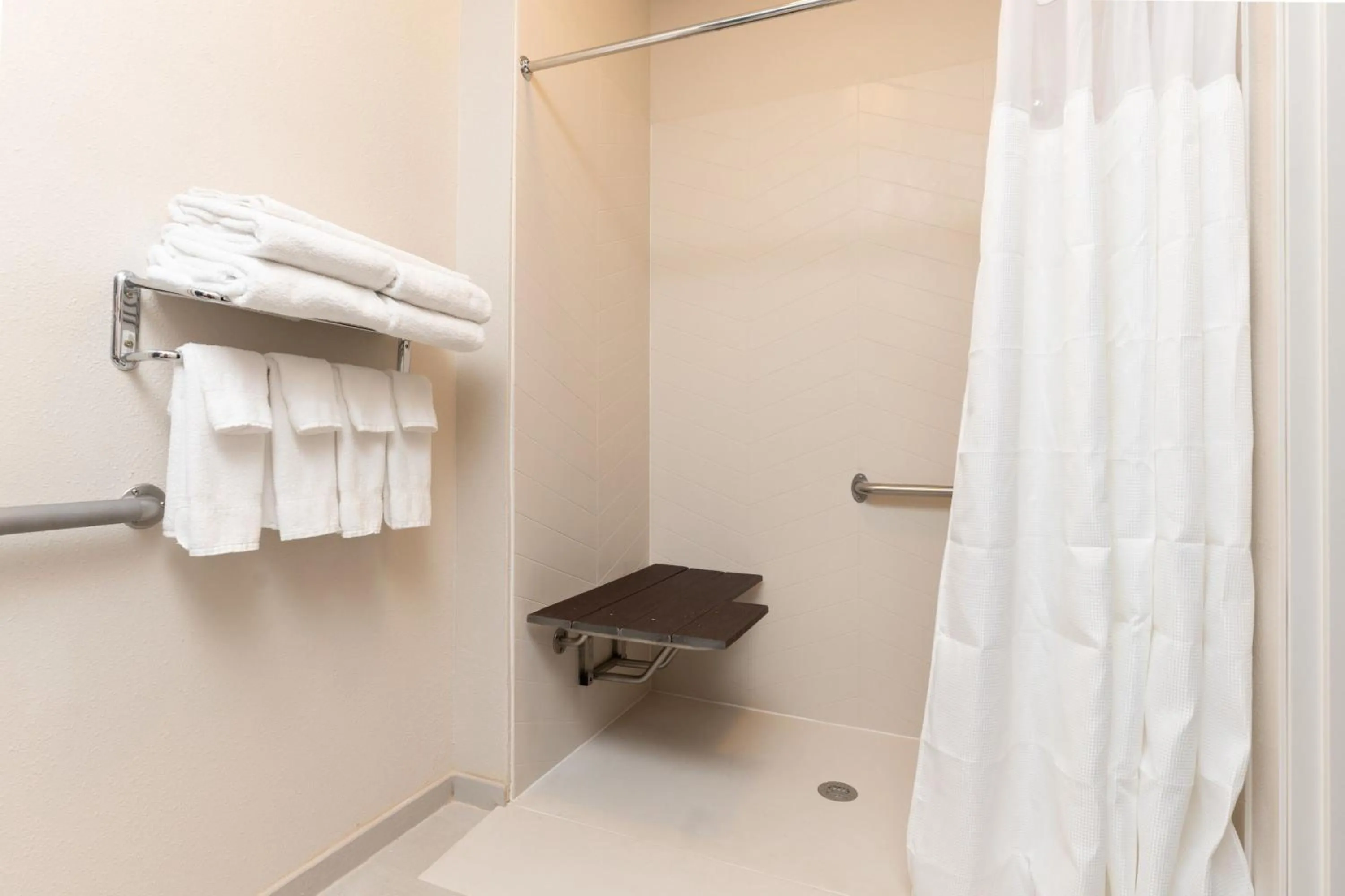 Bathroom in Fairfield Inn & Suites by Marriott Spearfish