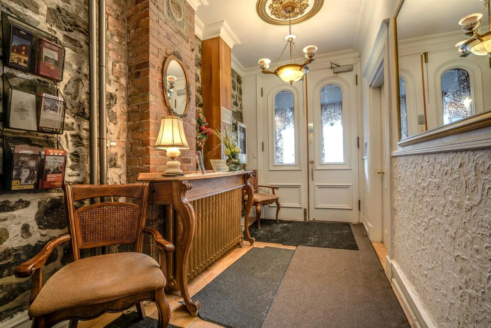 Lobby or reception in Manoir Sur le Cap