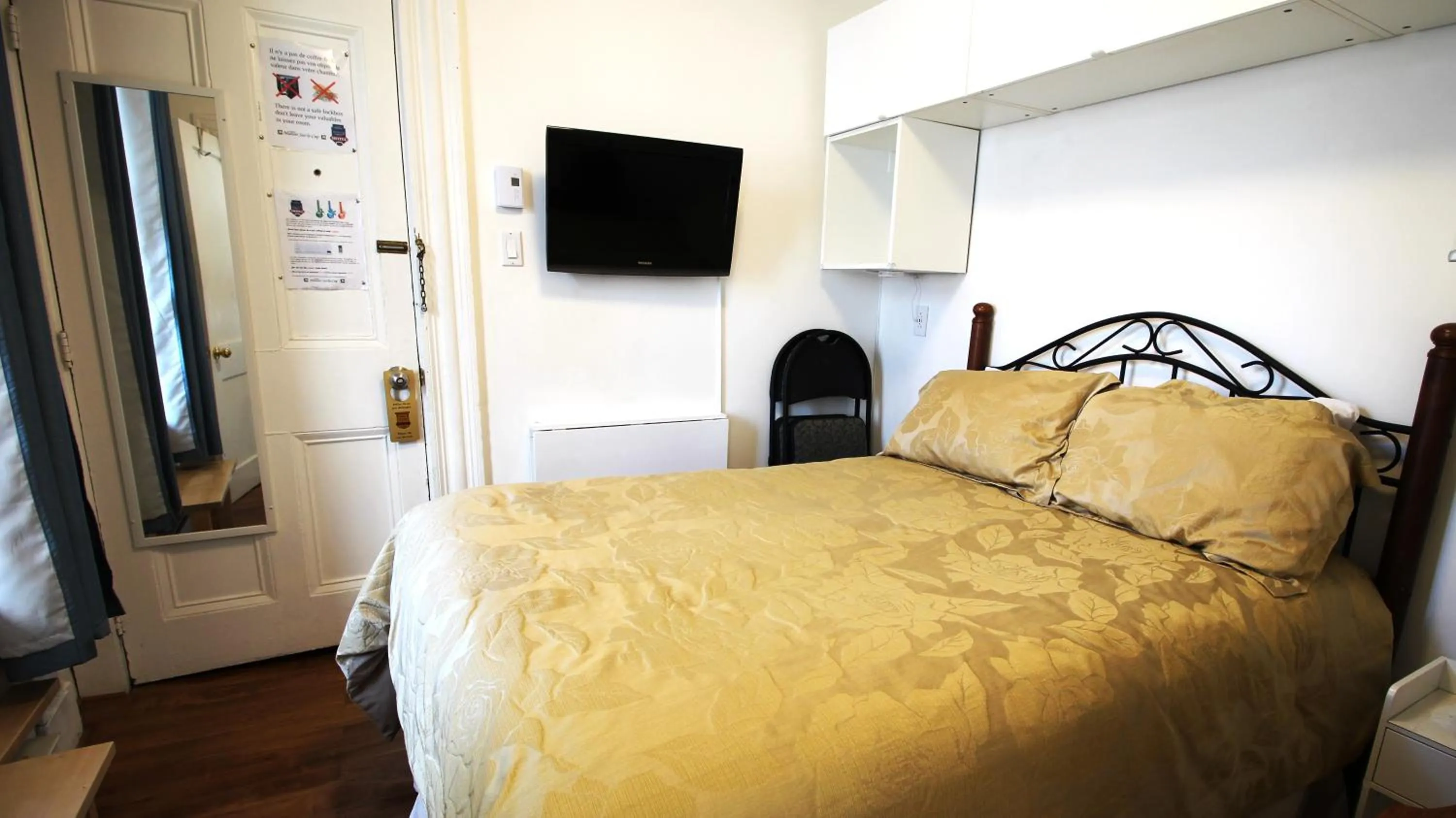 Bed in Manoir Sur le Cap