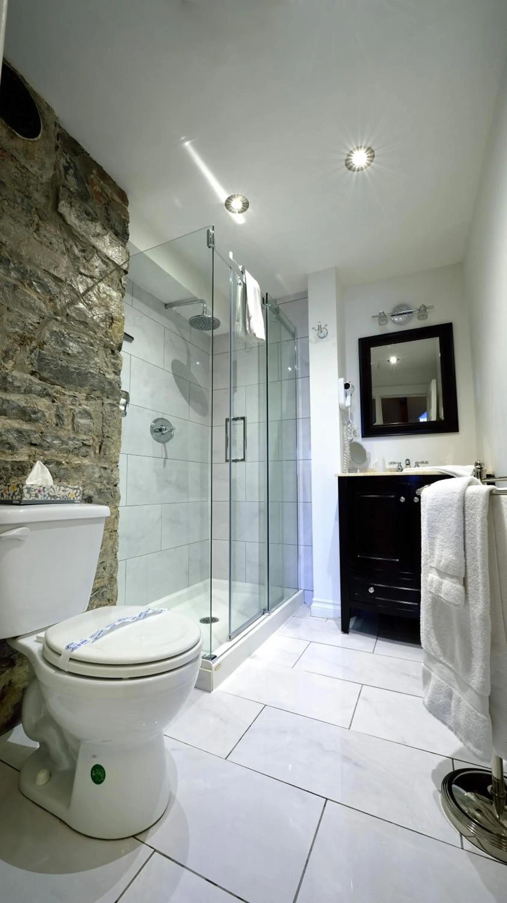 Bathroom in Manoir Sur le Cap