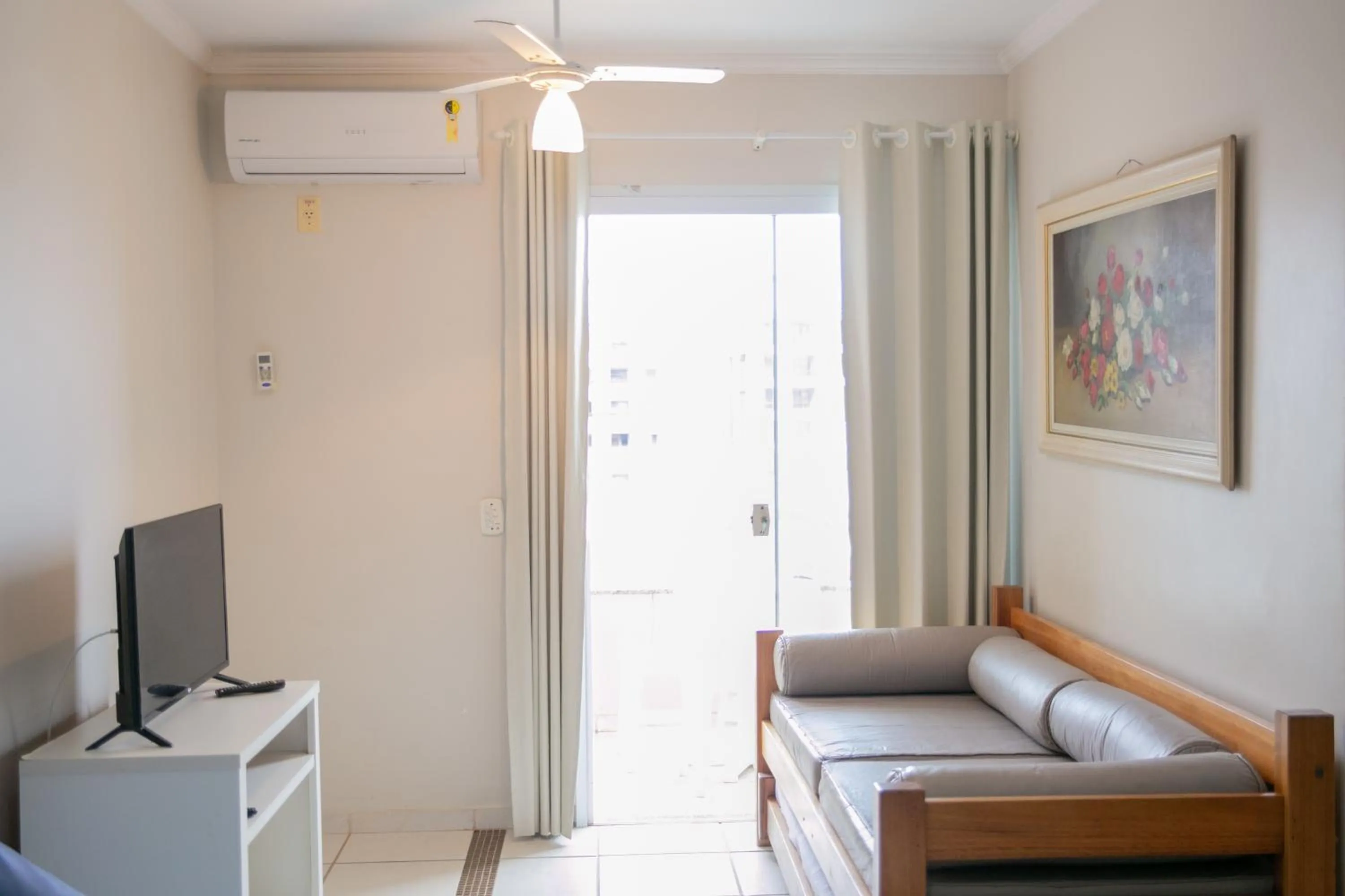 Living room in Paramar Praia Grande