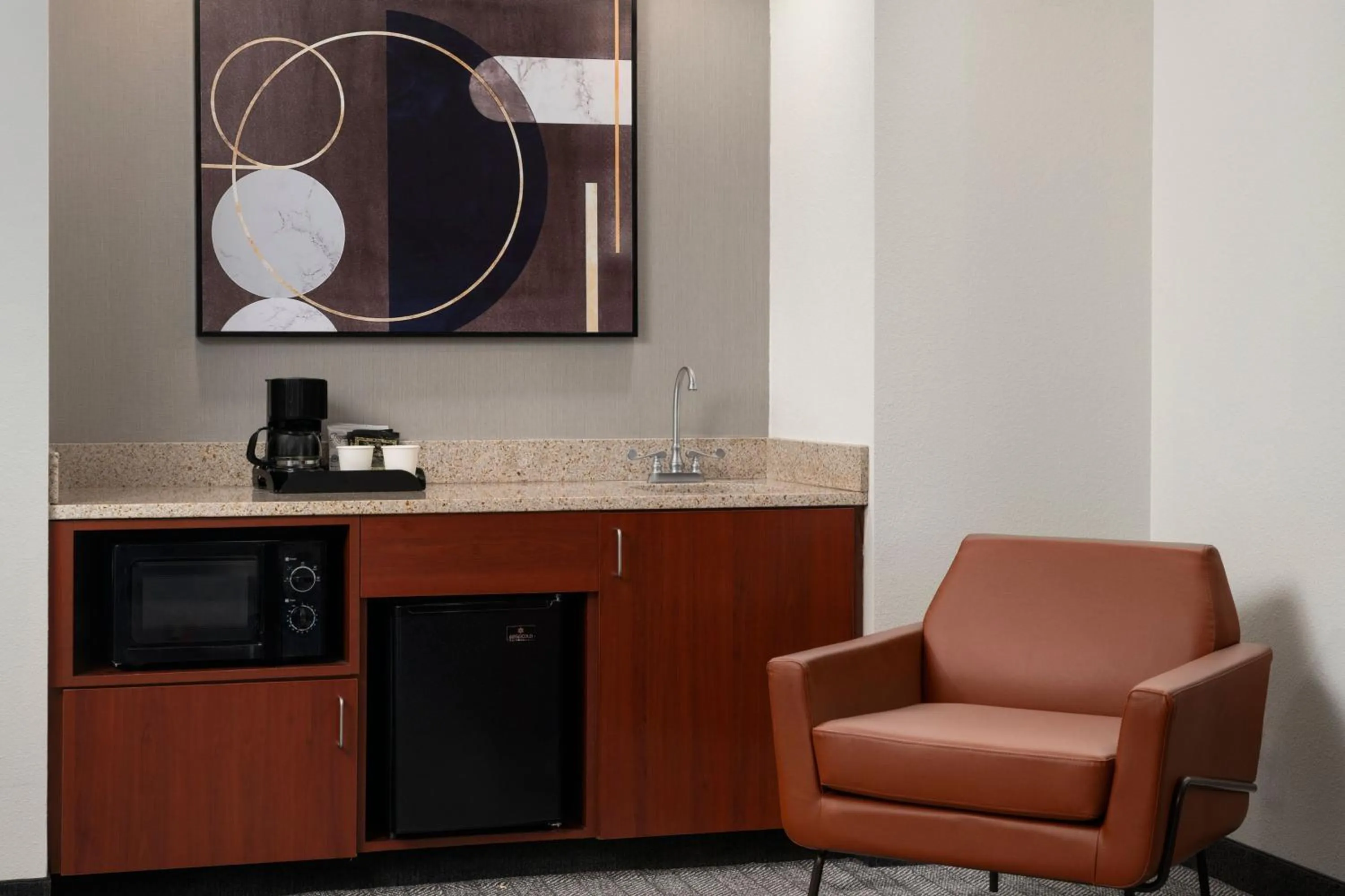 Living room in Courtyard Richmond North/Glen Allen