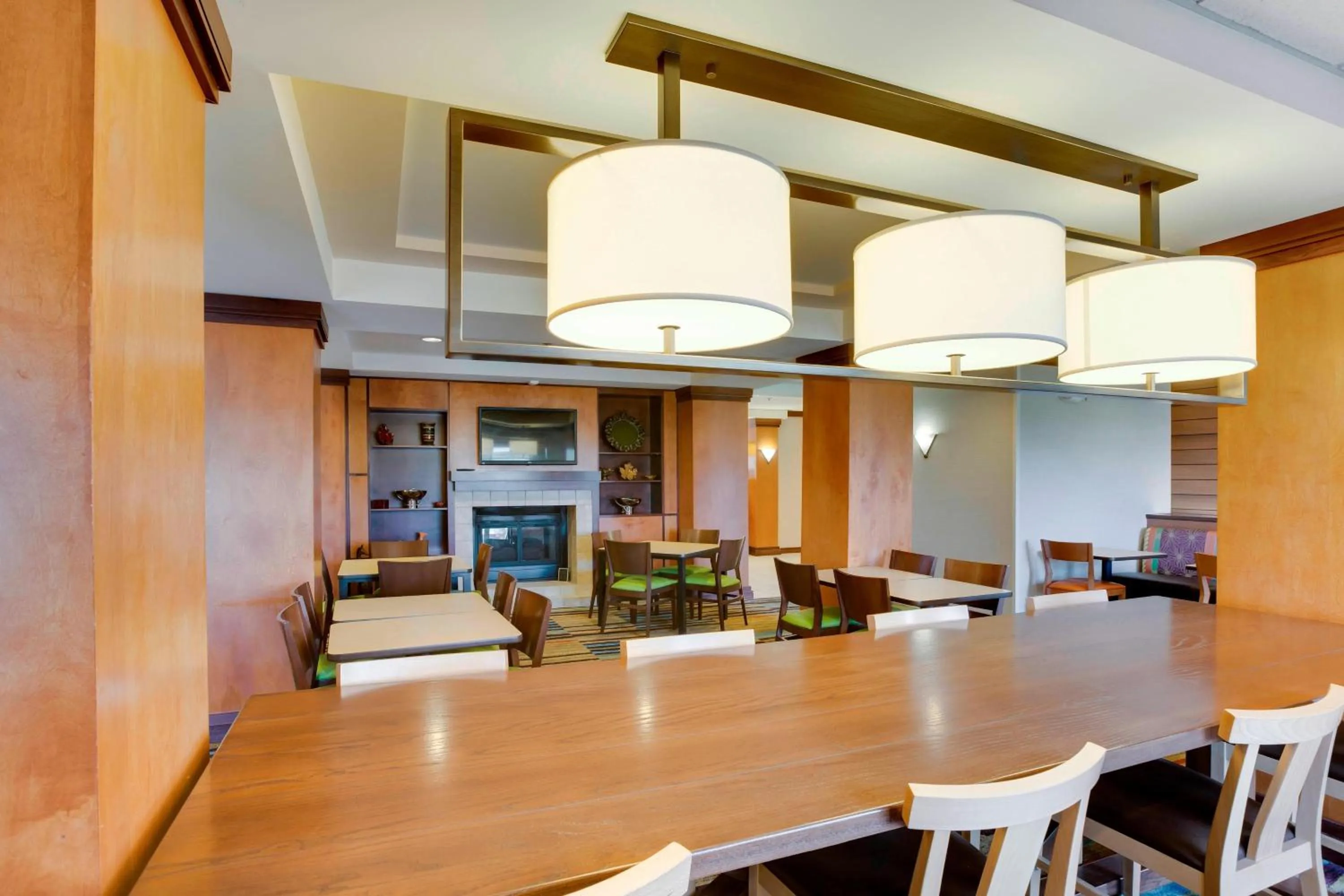 Breakfast in Fairfield Inn and Suites South Hill I-85