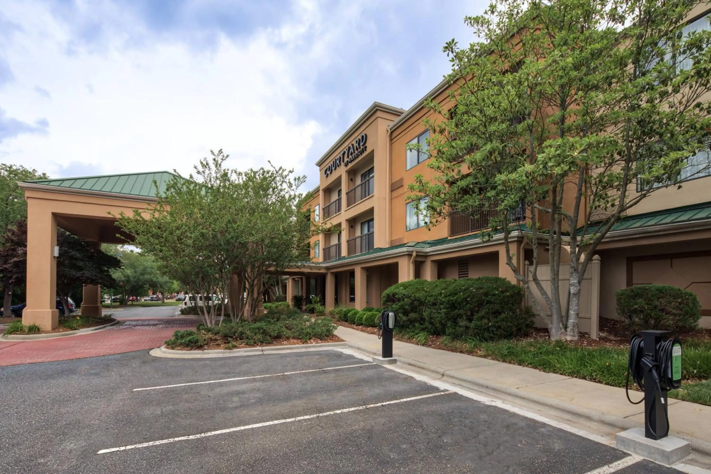 Property building in Courtyard by Marriott Rock Hill