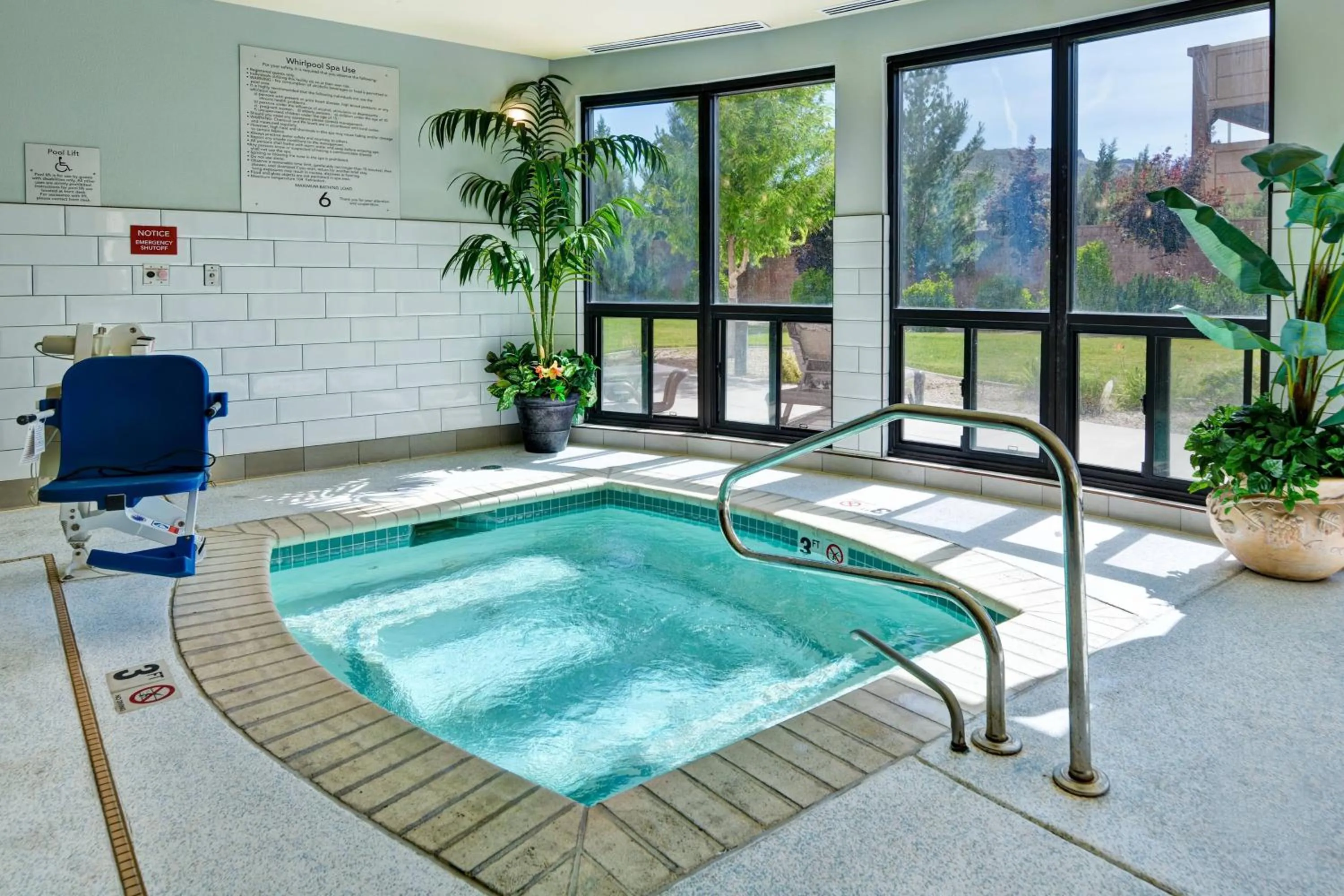 Swimming pool in Courtyard Carson City