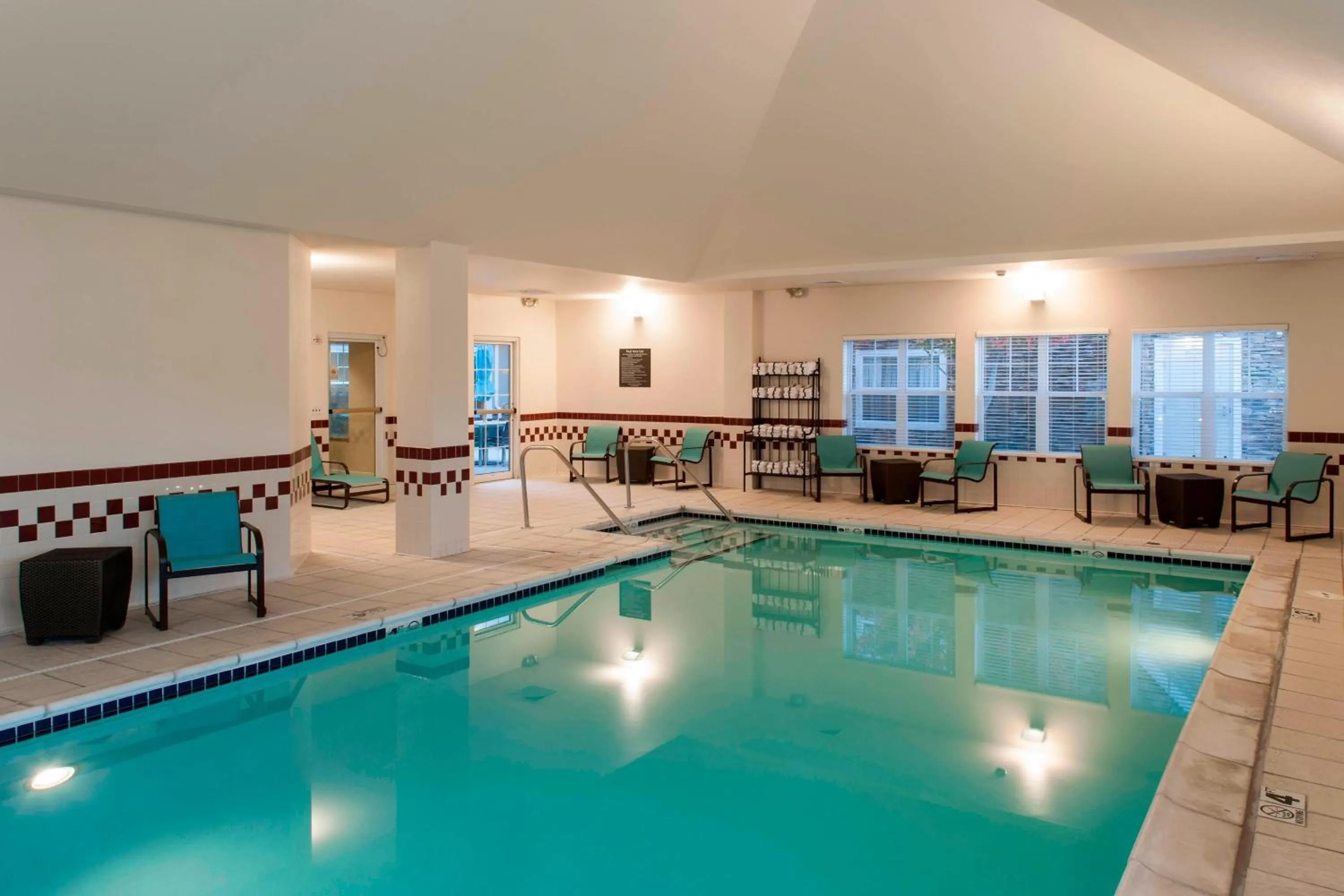 Swimming pool in Residence Inn by Marriott Rogers