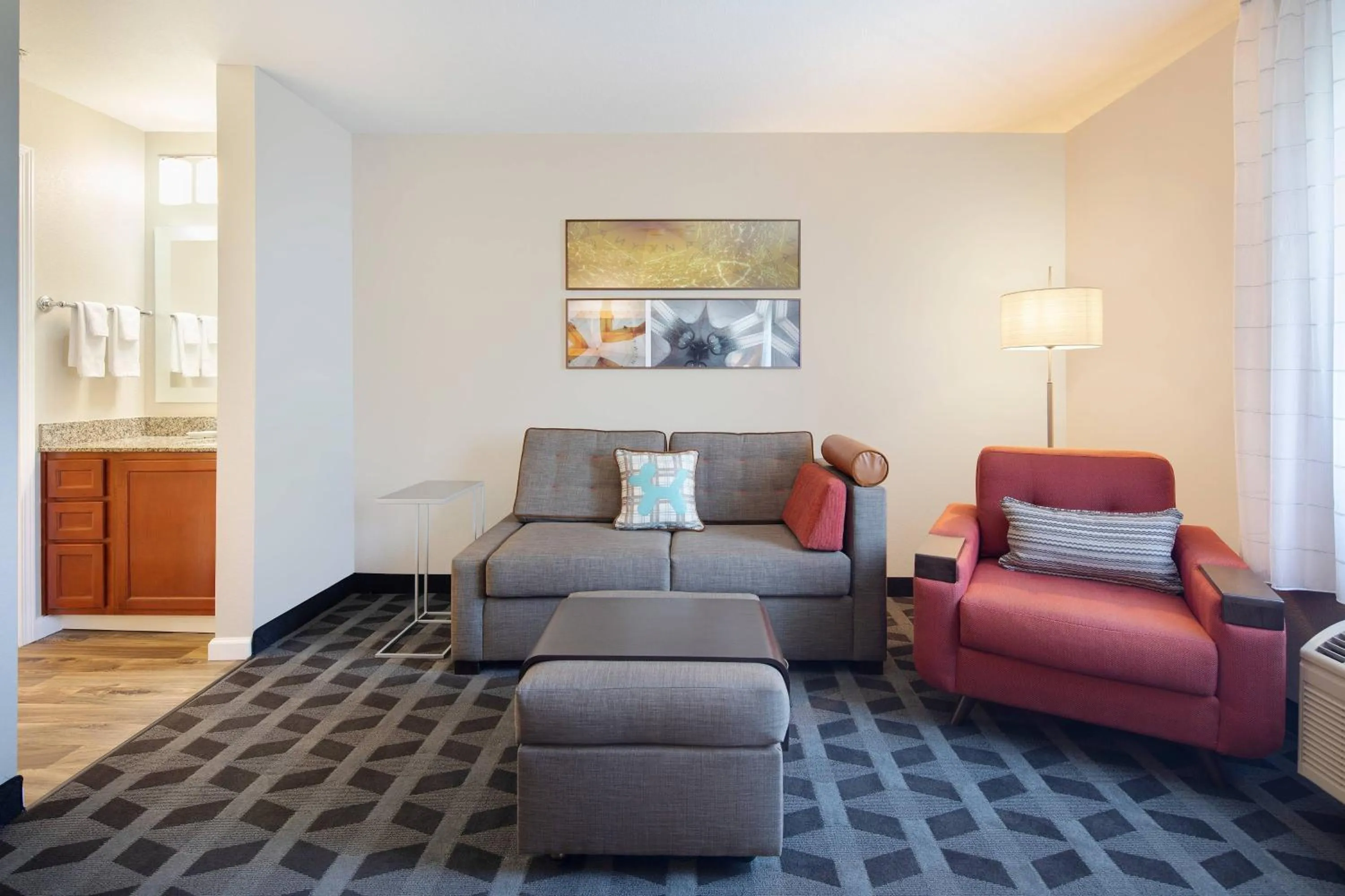 Living room in TownePlace Suites by Marriott Bentonville Rogers