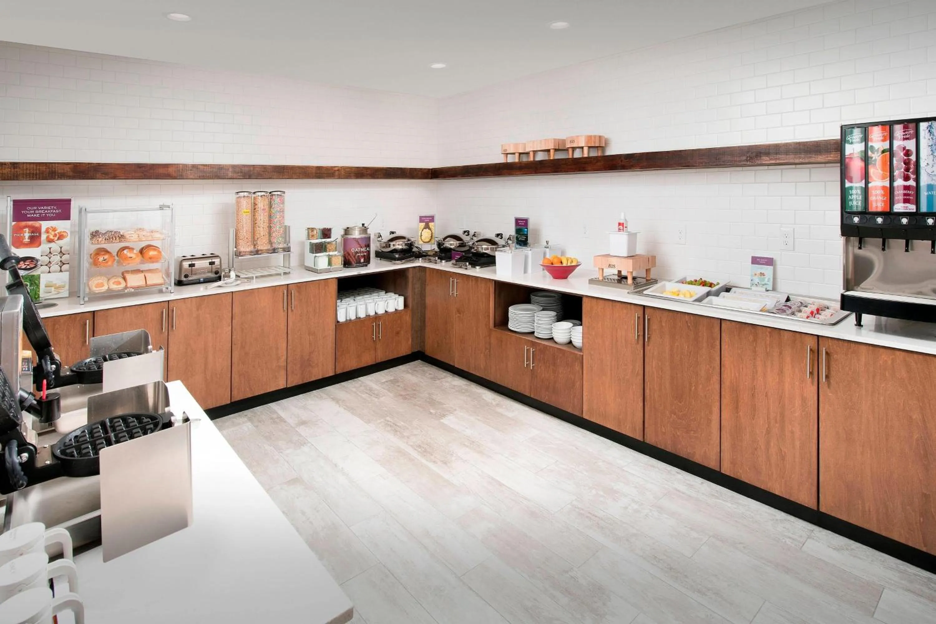 Breakfast in Residence Inn by Marriott New Orleans Elmwood