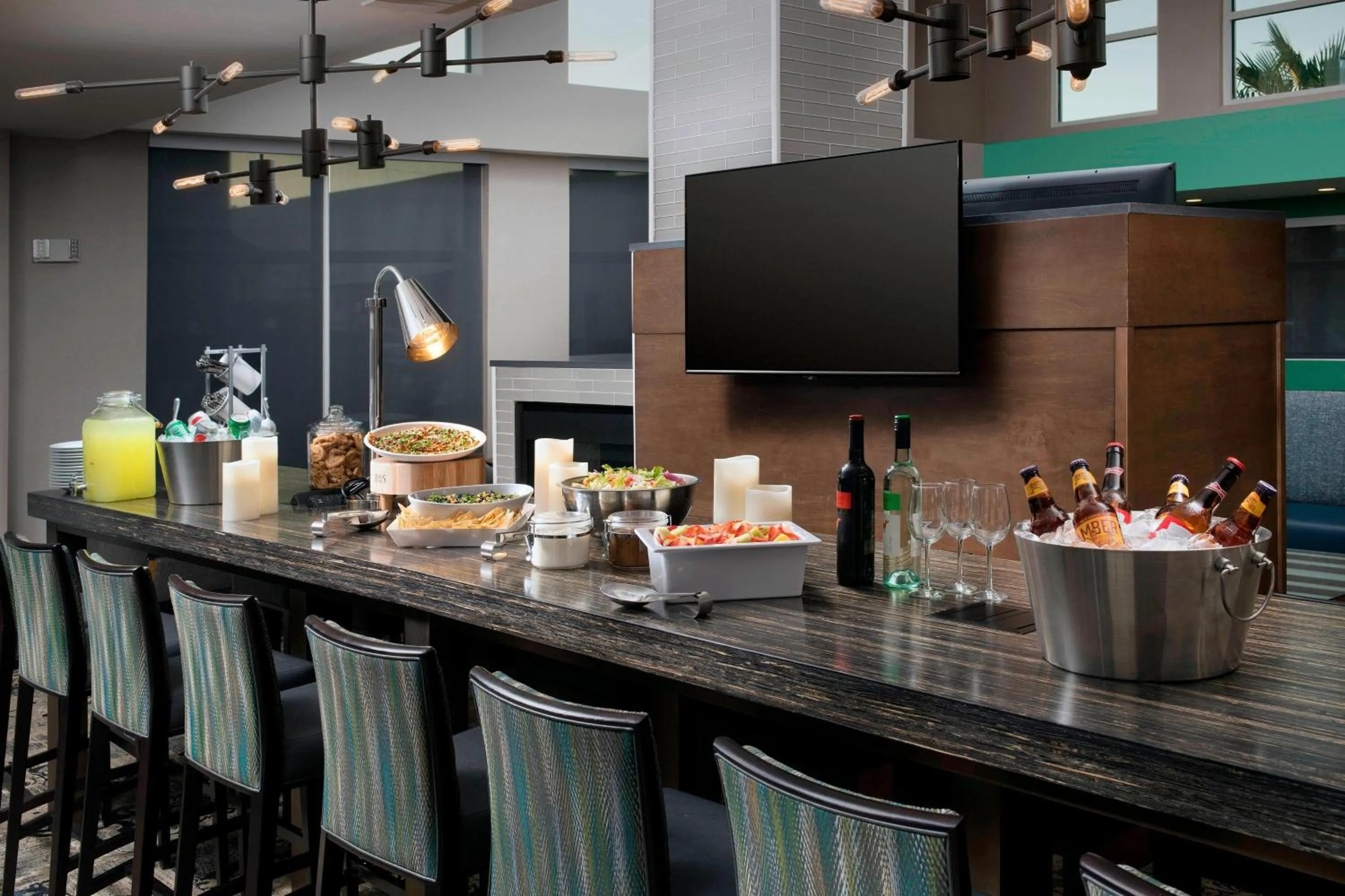 Restaurant/places to eat in Residence Inn by Marriott New Orleans Elmwood