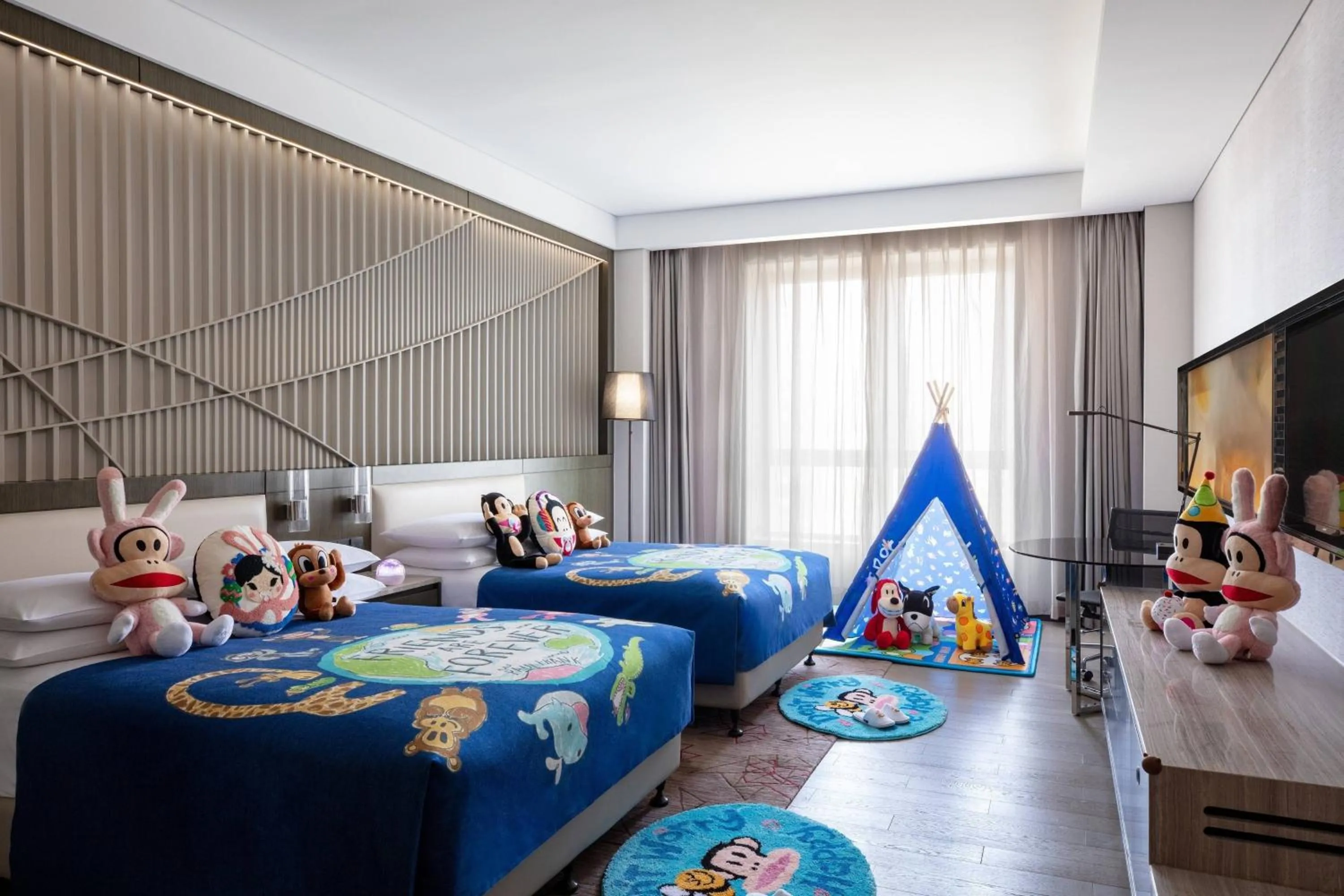 Photo of the whole room, Bed in Courtyard by Marriott Tianjin Hongqiao