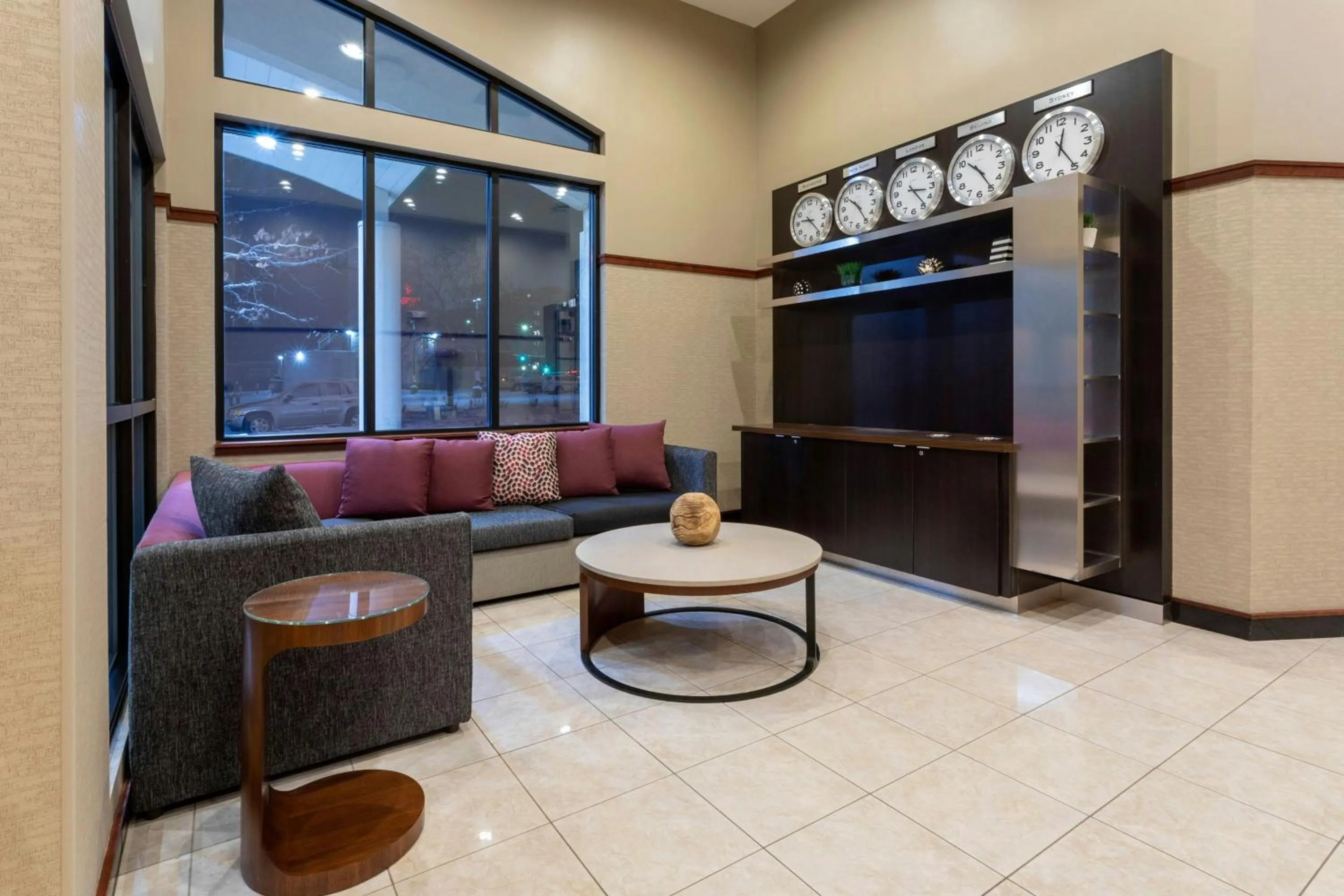 Lobby or reception in Courtyard Rochester Mayo Clinic Area/Saint Marys