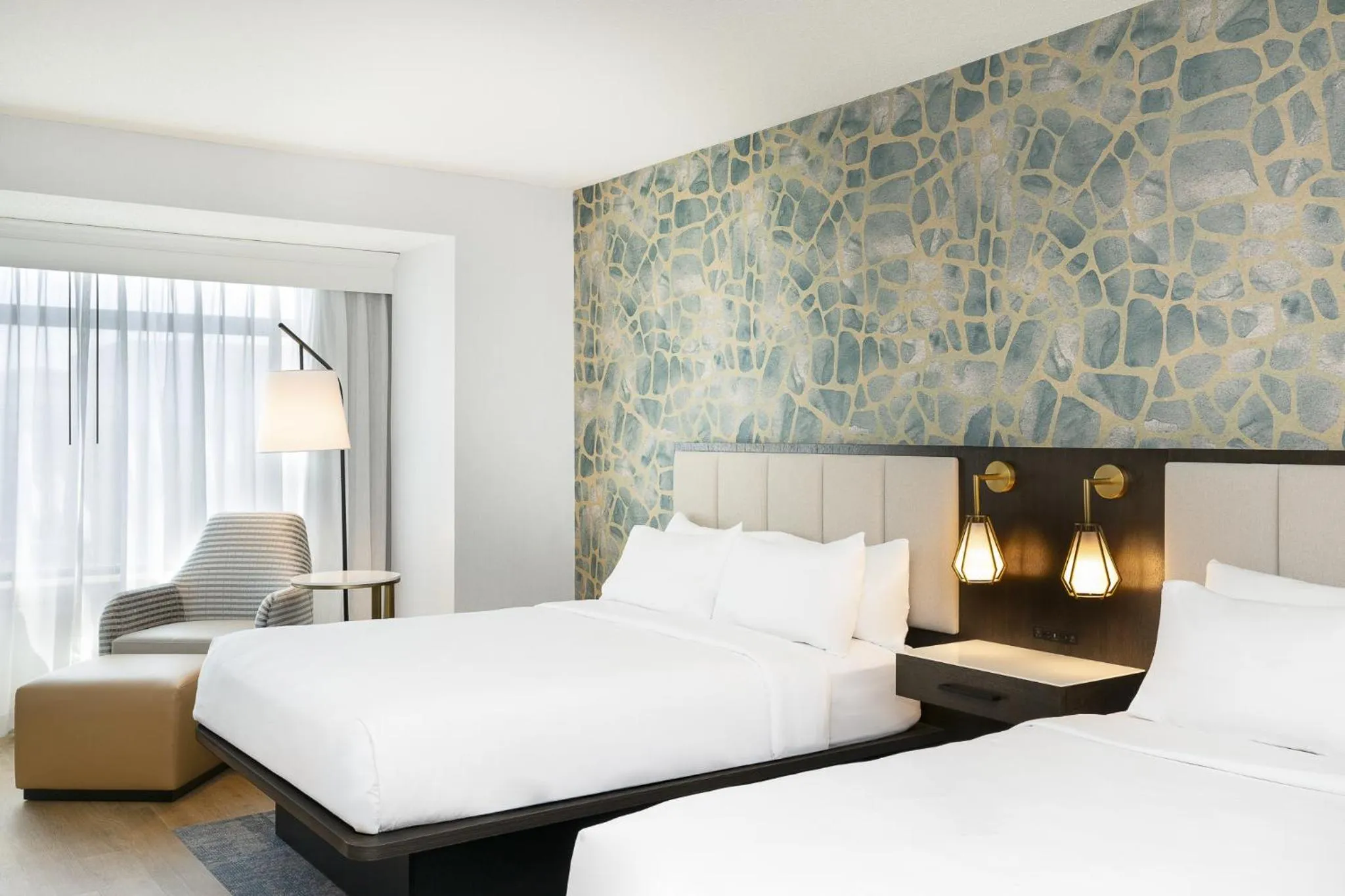 Bed in Rochester Marriott Mayo Clinic Area