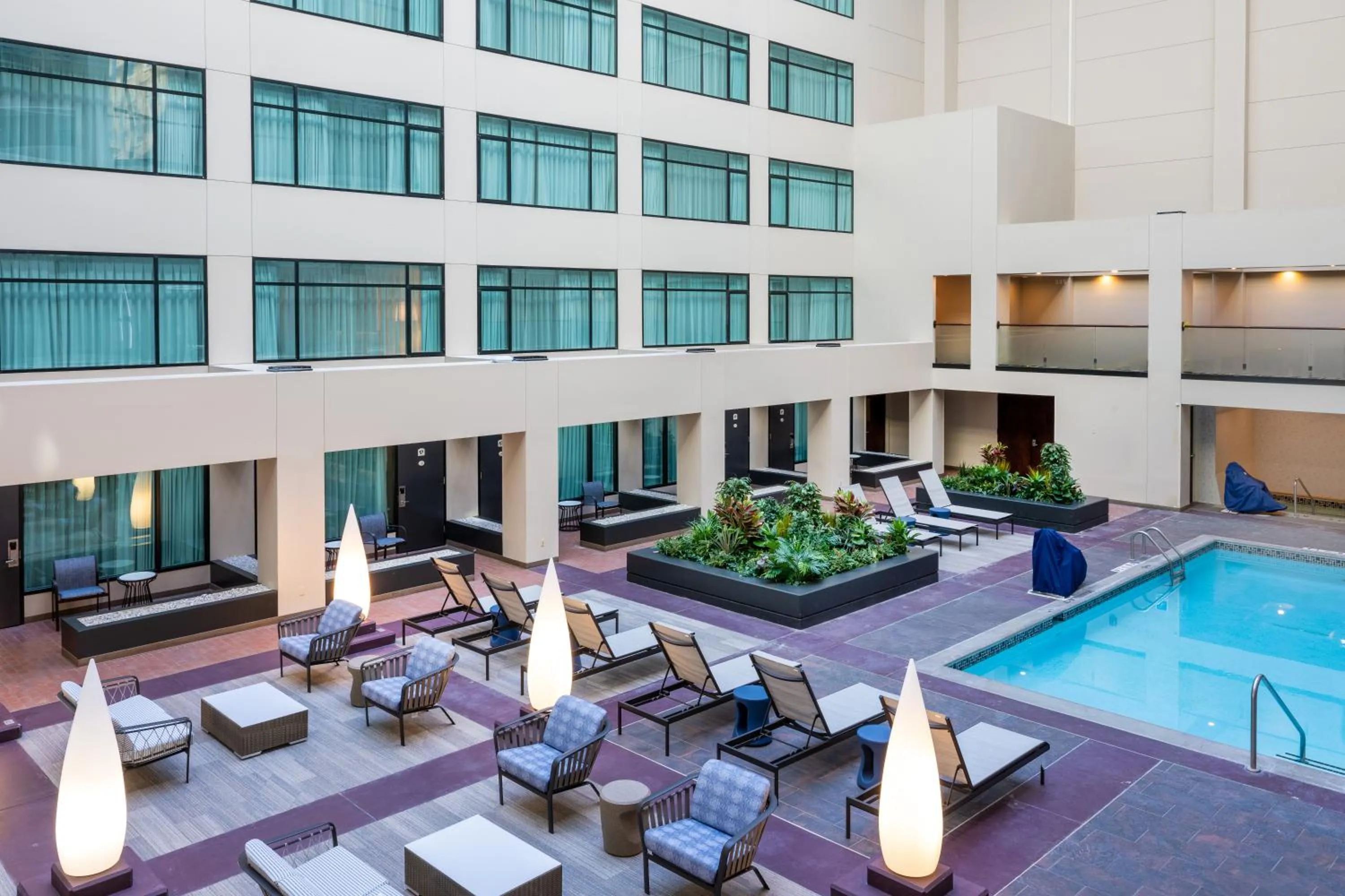 Pool view in Rochester Marriott Mayo Clinic Area