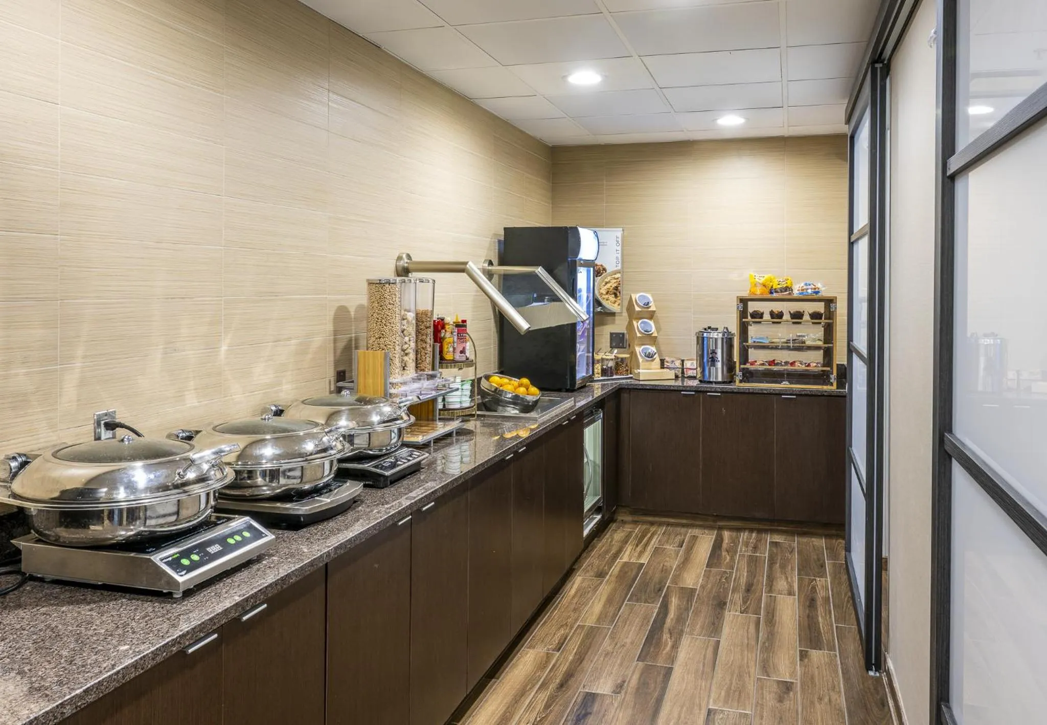 Breakfast in Residence Inn Rochester Mayo Clinic Area