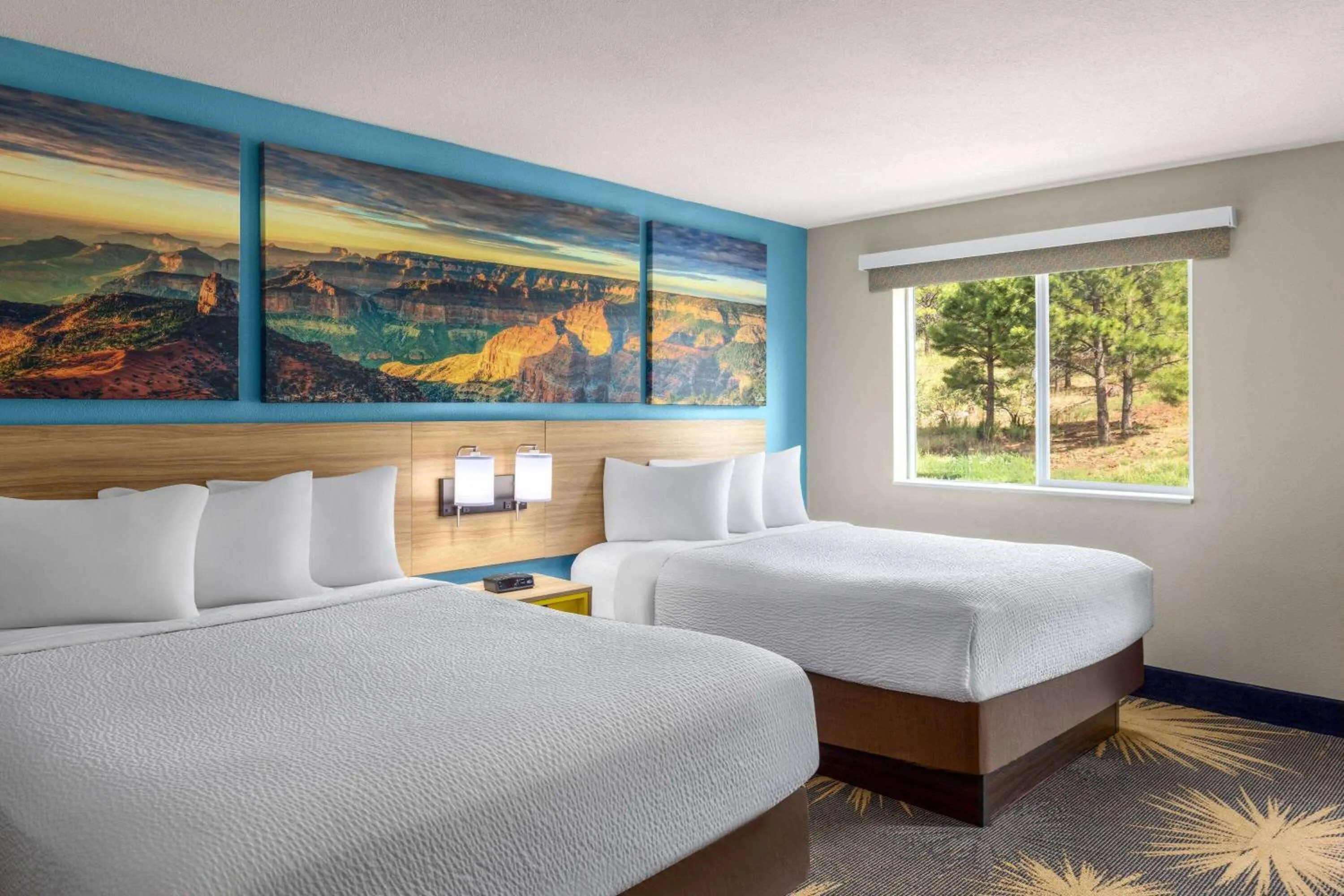 Photo of the whole room, Bed in Days Inn by Wyndham Williams