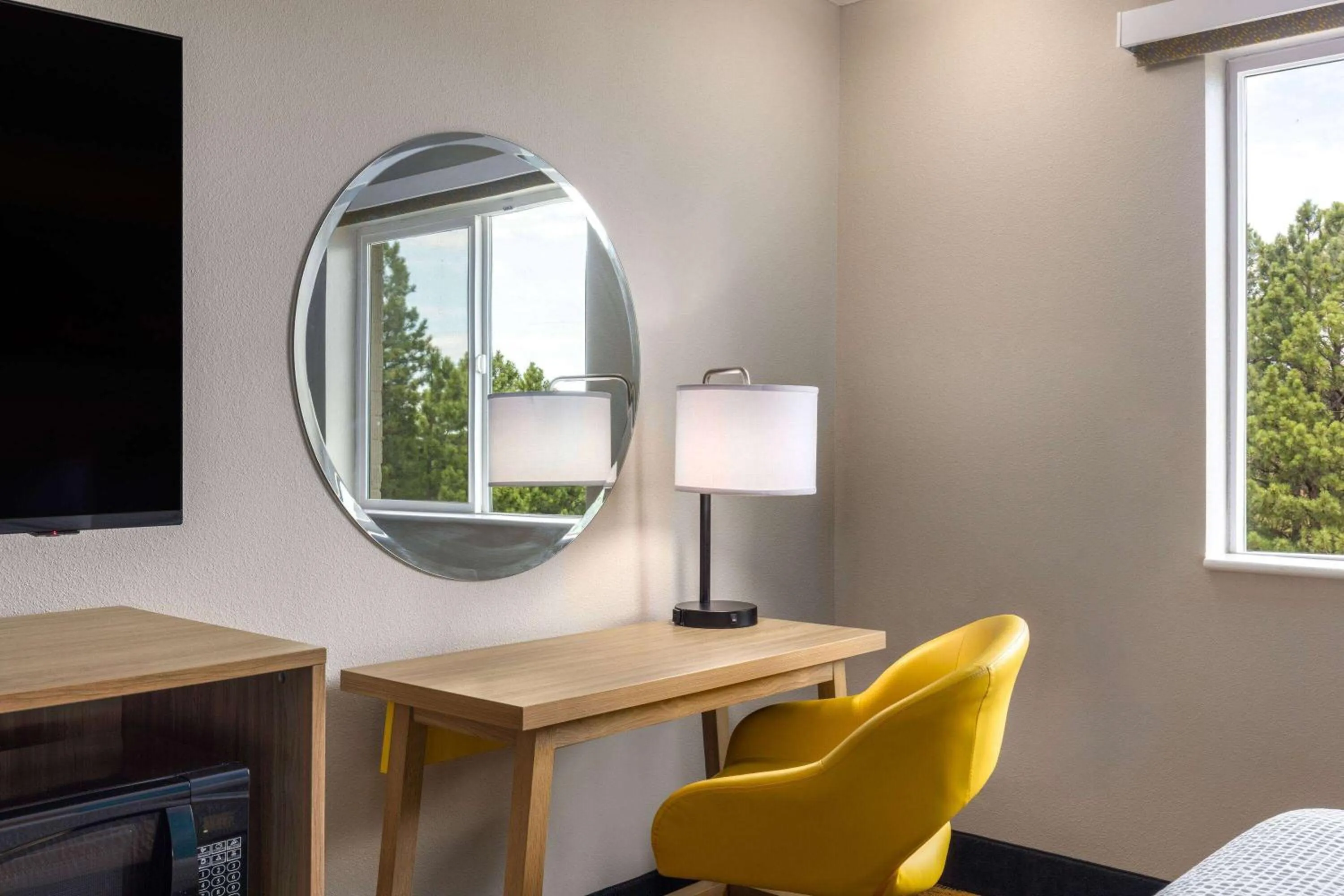 Photo of the whole room in Days Inn by Wyndham Williams