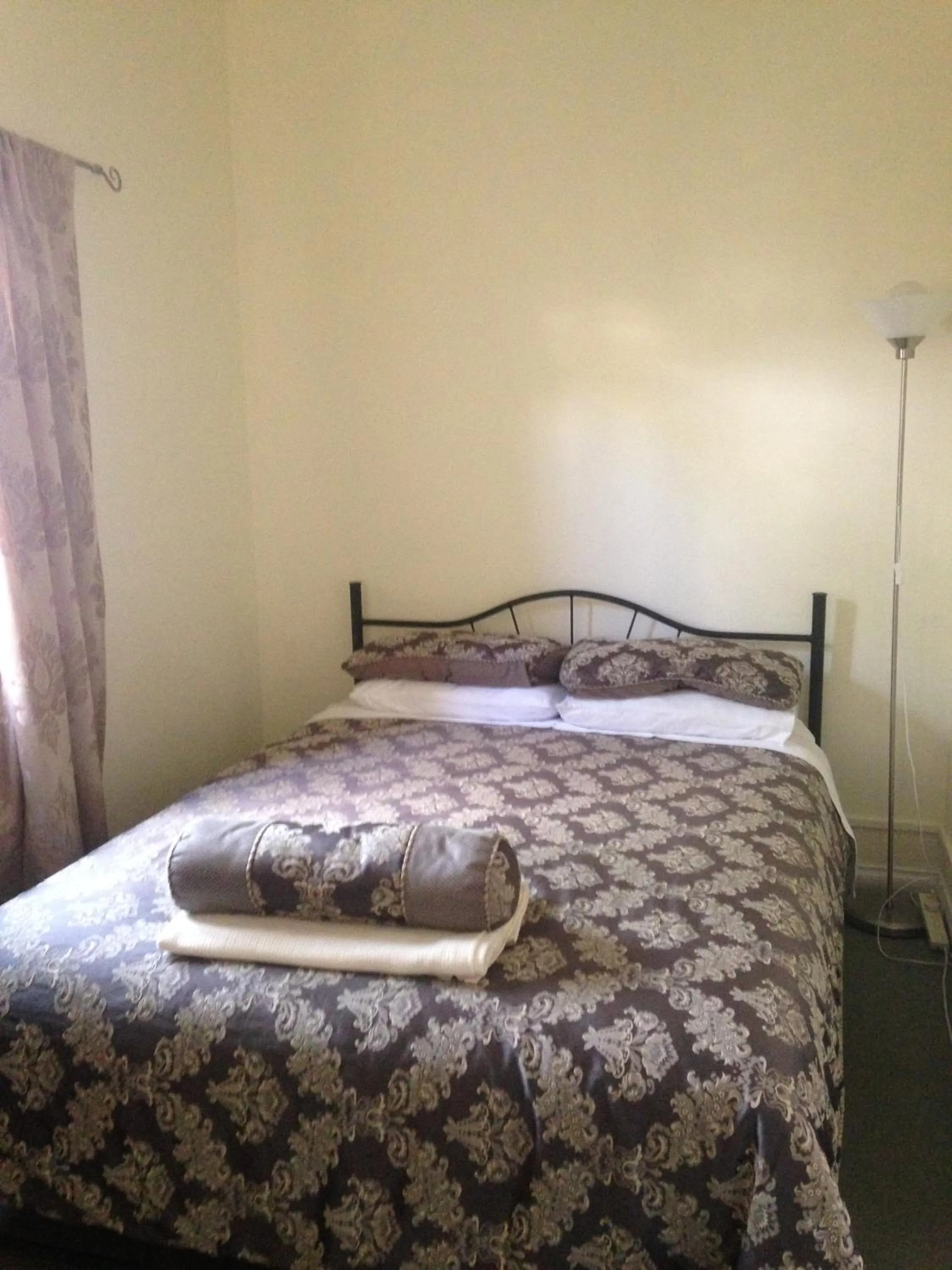 Photo of the whole room in Weelaway On Gregory