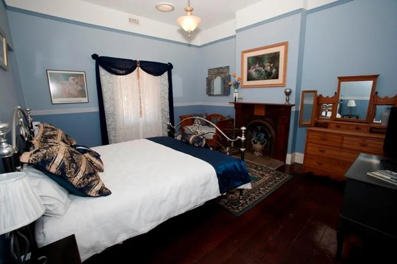 Photo of the whole room in Weelaway On Gregory